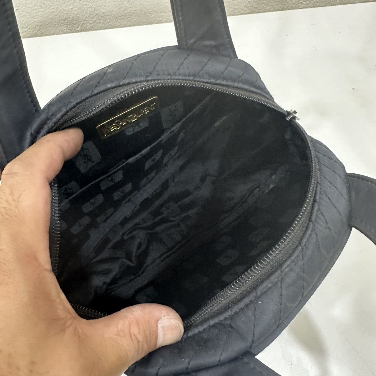 Yves Saint Laurent ‼️LASTDROP‼️ YVES SAINT LAURENT NAVY NYLON HANDBAG YSL Size ONE SIZE - 9 Thumbnail