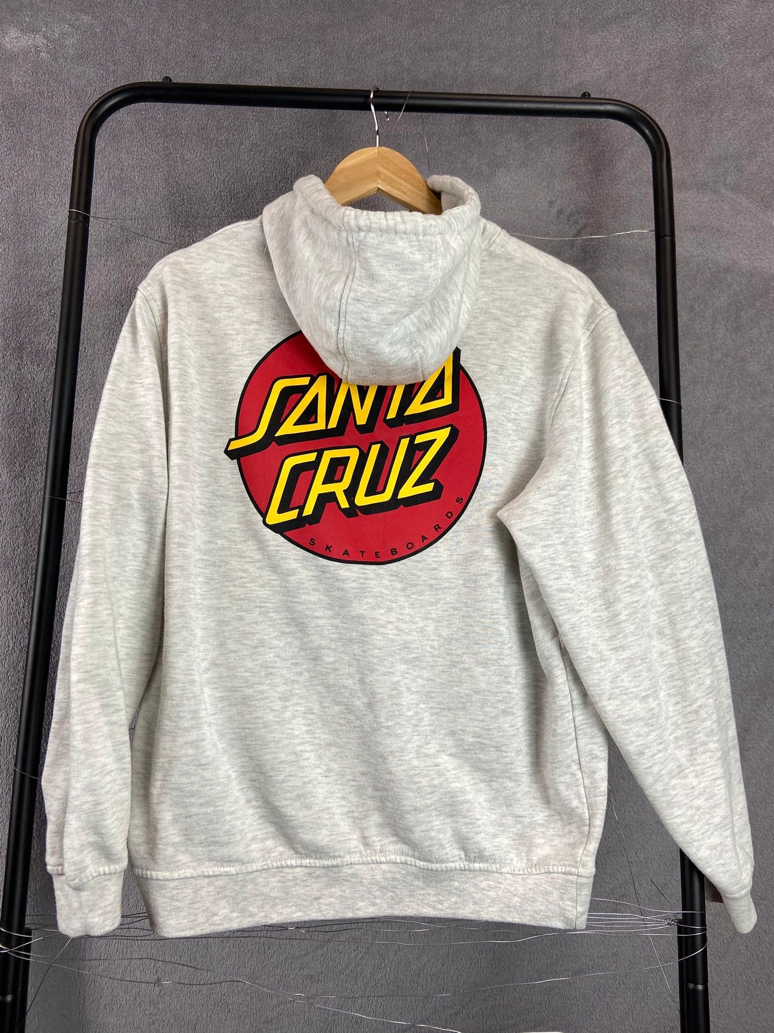 Santa Cruz Skateboards Santa Cruz Grey Hoodie with Logo Vintage Y2K S Size US S / EU 44-46 / 1 - 2 Thumbnail