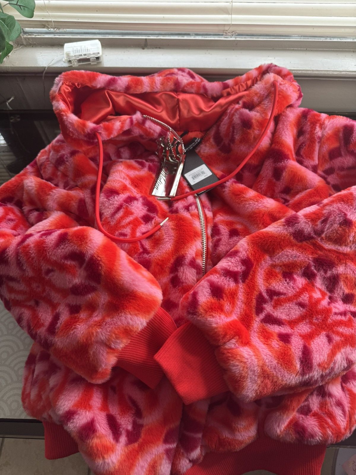 Other WATSON BRANDED RED PATTERN HOODED JACKET Size US XL / EU 56 / 4 - 1 Thumbnail