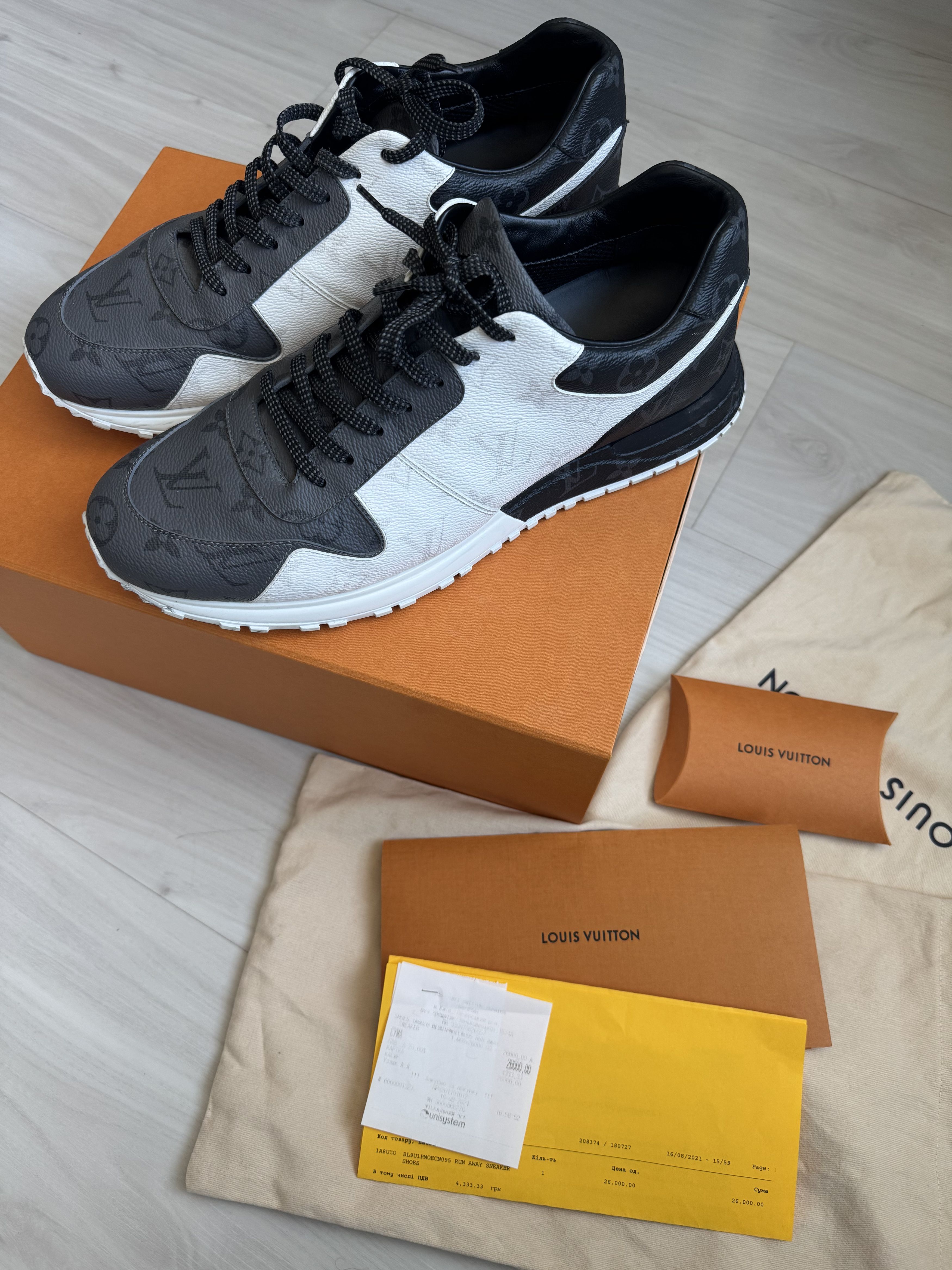 Louis Vuitton Louis Vuitton Run Away Sneaker Size US 10.5 / EU 43-44 - 7 Thumbnail