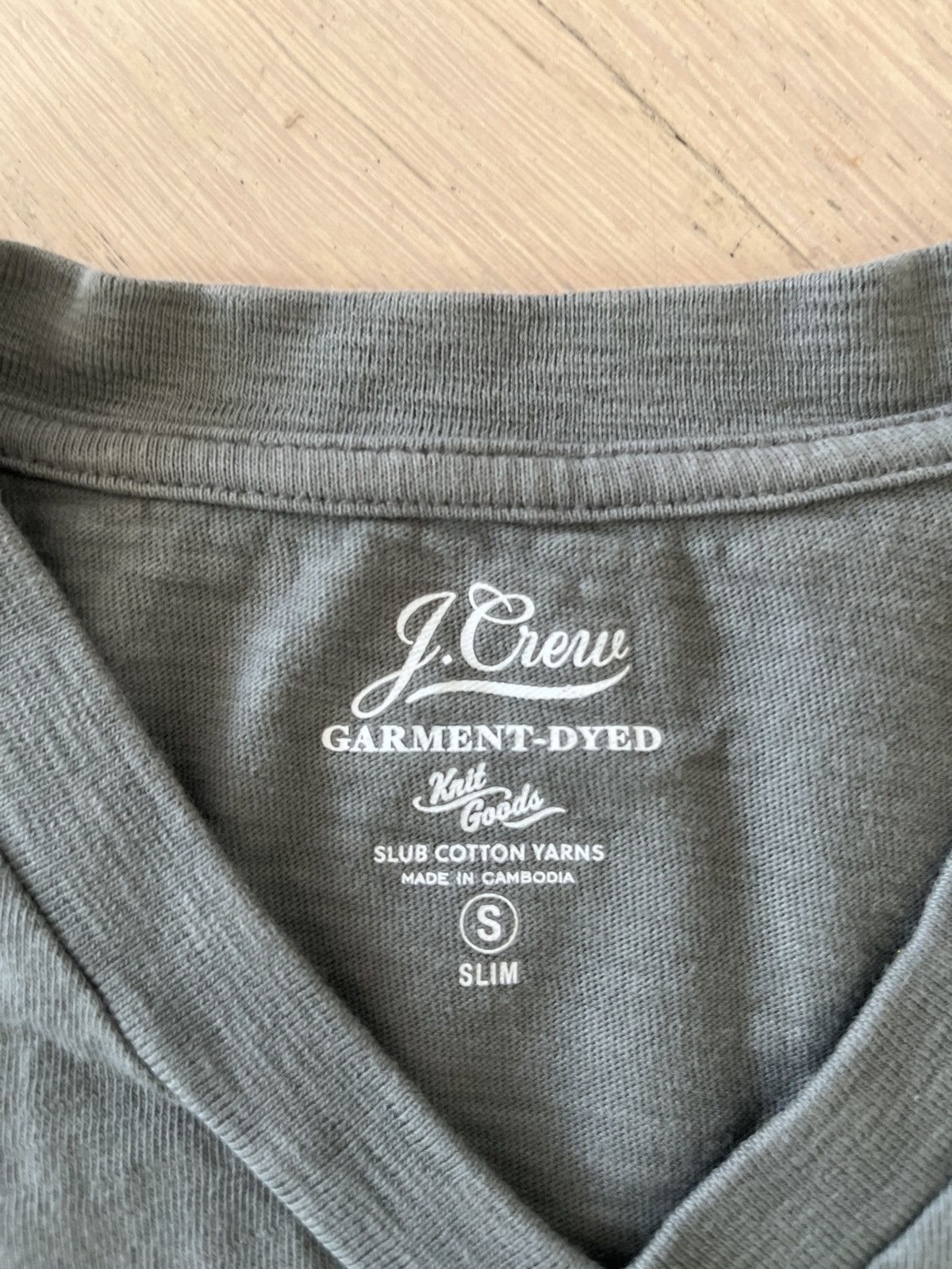 J.Crew J.Crew Aquamarine V-Neck Tee Short Sleeve Size US S / EU 44-46 / 1 - 3 Thumbnail