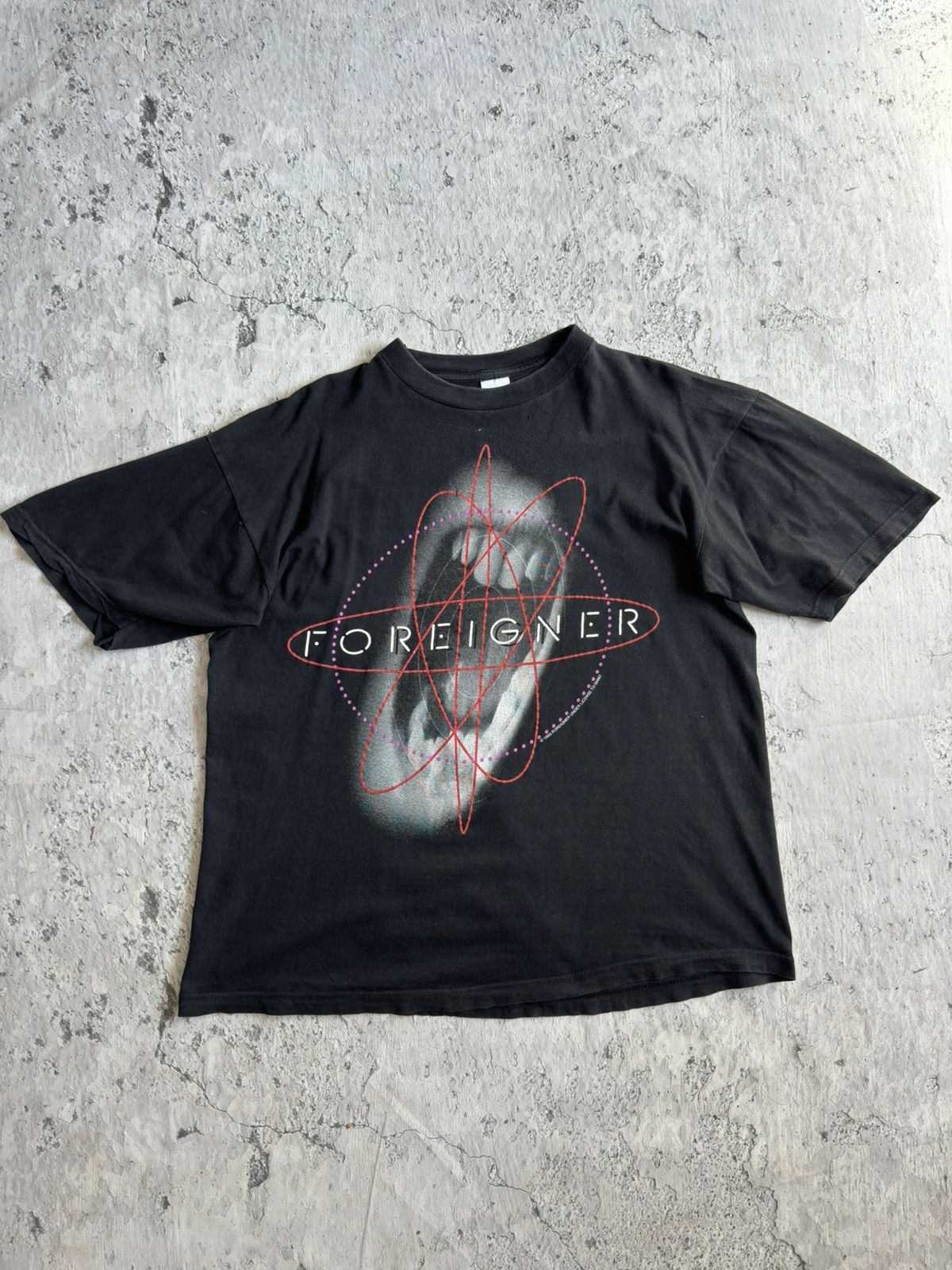 Band Tees Vintage 1993 Foreigner World Tour Band T Shirt Size US XL / EU 56 / 4 - 4 Thumbnail