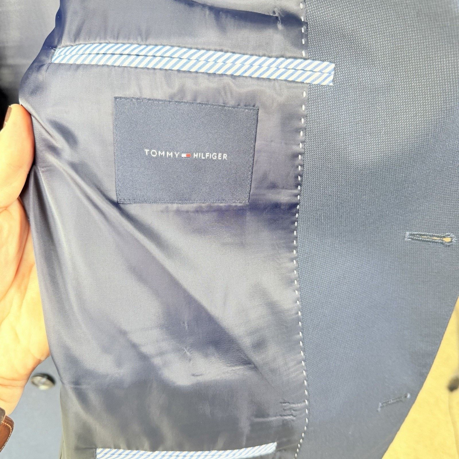 Tommy Hilfiger Tommy Hilfiger Navy Blazer 42R – Classic Two-Button Jacket Size 42R - 12 Thumbnail