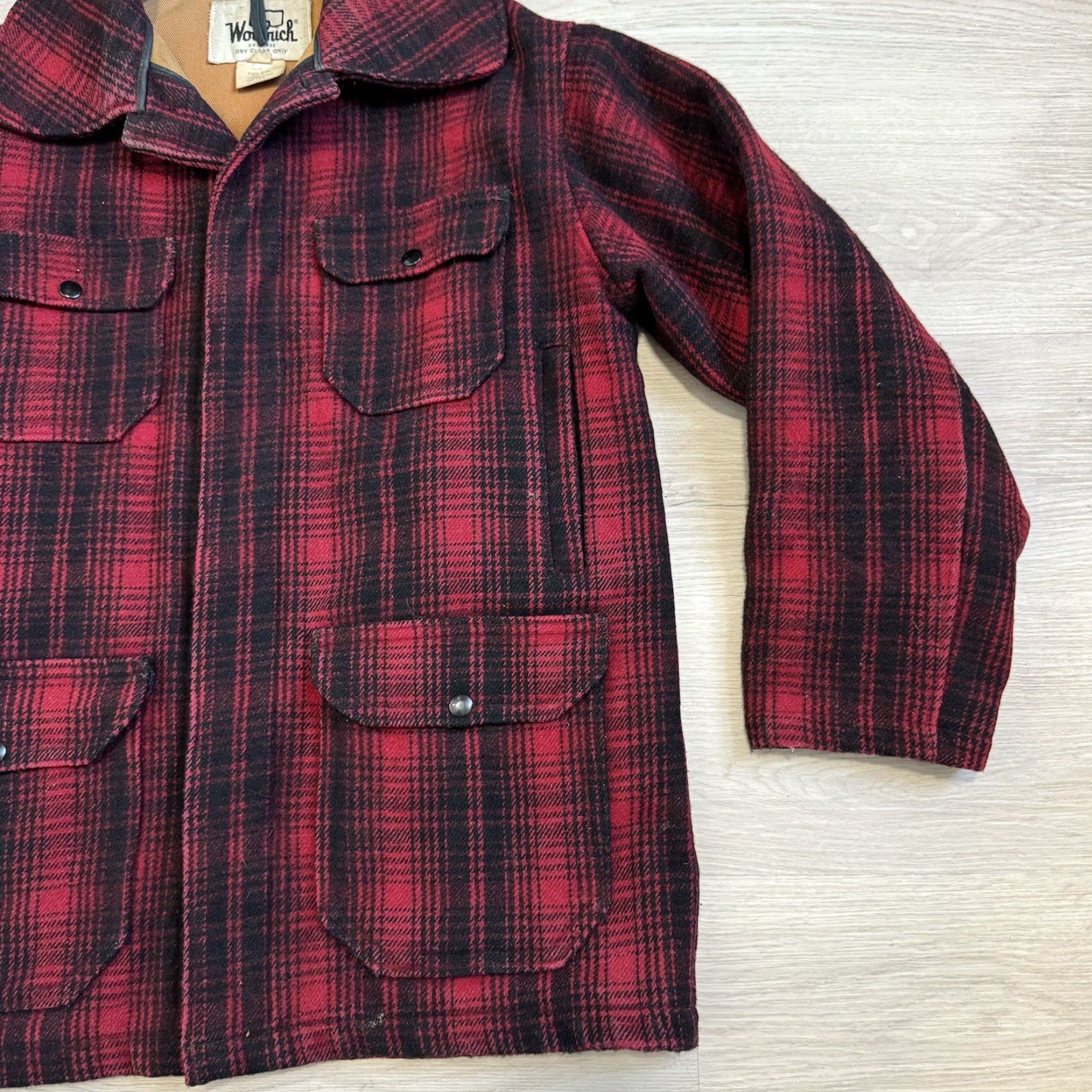 Vintage VINTAGE Woolrich Hunting Coat Jacket - 40 Red Plaid Wool Mackinaw Size US XXS / EU 40 - 3 Thumbnail