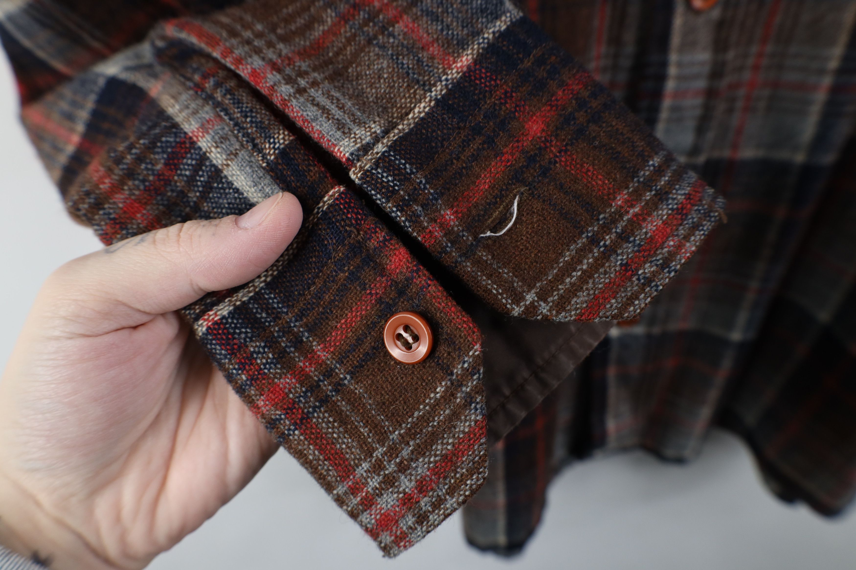 Vintage Vintage 70s Streetwear Knit Collared Flannel Button Shirt Size US L / EU 52-54 / 3 - 4 Thumbnail