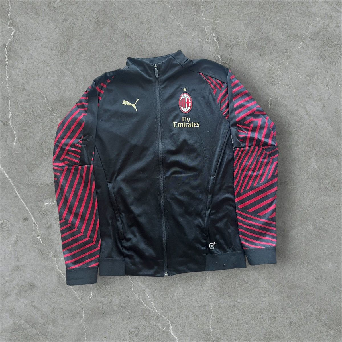 Puma Ac Milan Puma Trainingsjacke in Größe S fällt eher wie M Size US S / EU 44-46 / 1 - 1 Thumbnail