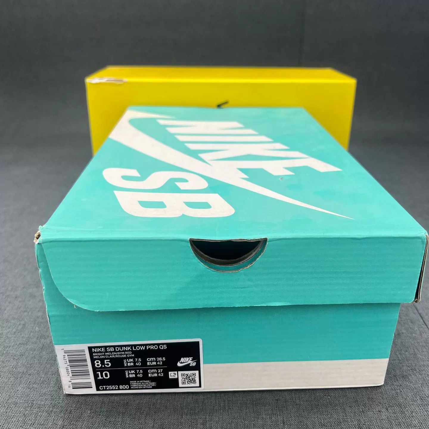 Nike Nike Dunk SB Valentine's 42 Worn 2-3x Oxidation Size US 9 / EU 42 - 9 Thumbnail