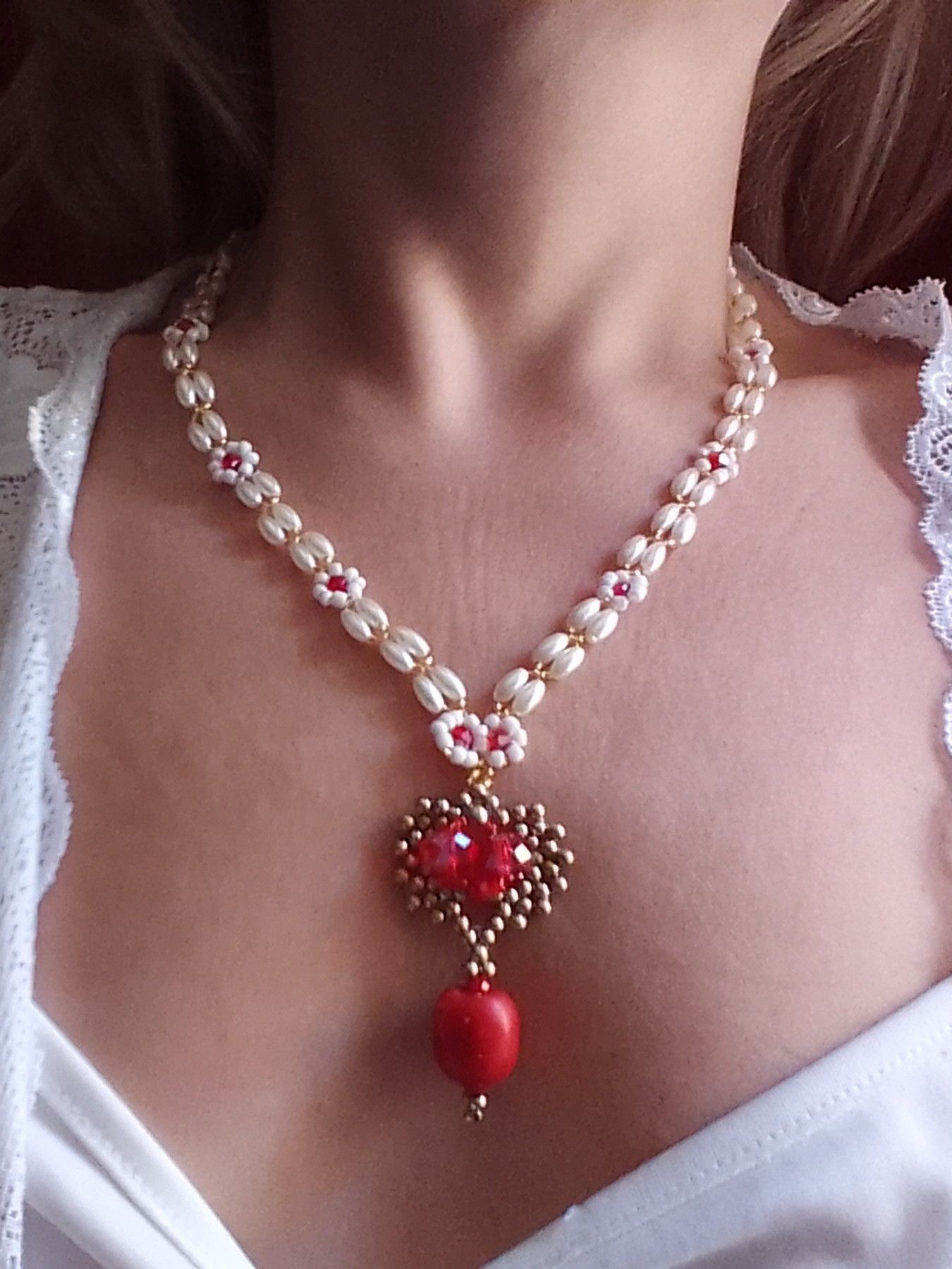 Handmade Necklace Red Coral Heart Pendant Queen Tudor Vintage Size ONE SIZE - 3 Thumbnail
