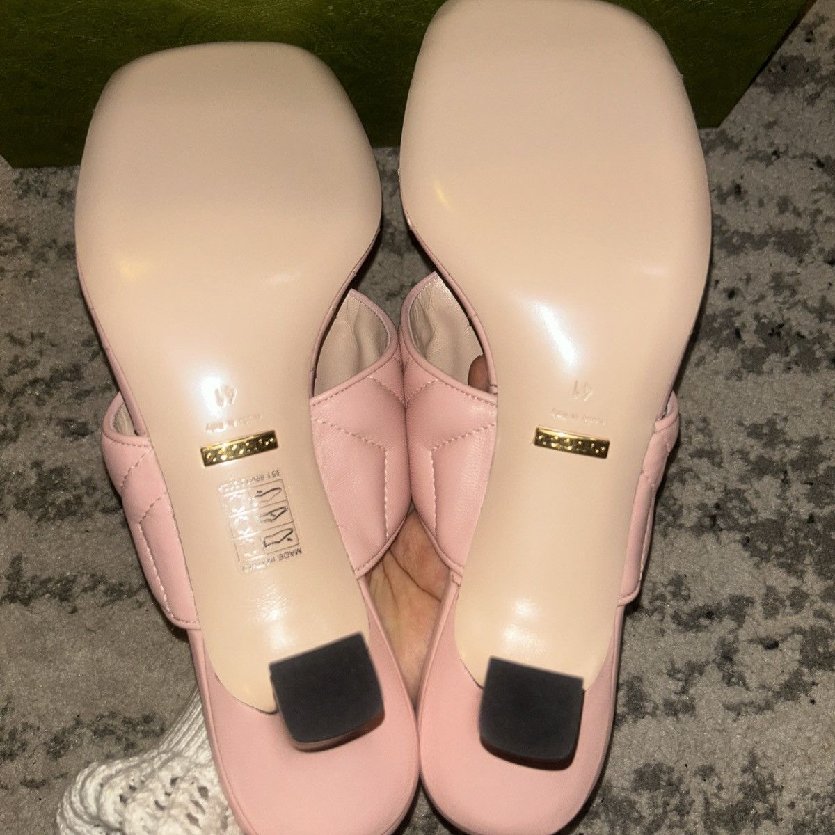 Gucci Gucci Double G Thong Sandal Mules Perfect Pink Size US 11 / IT 41 - 4 Thumbnail