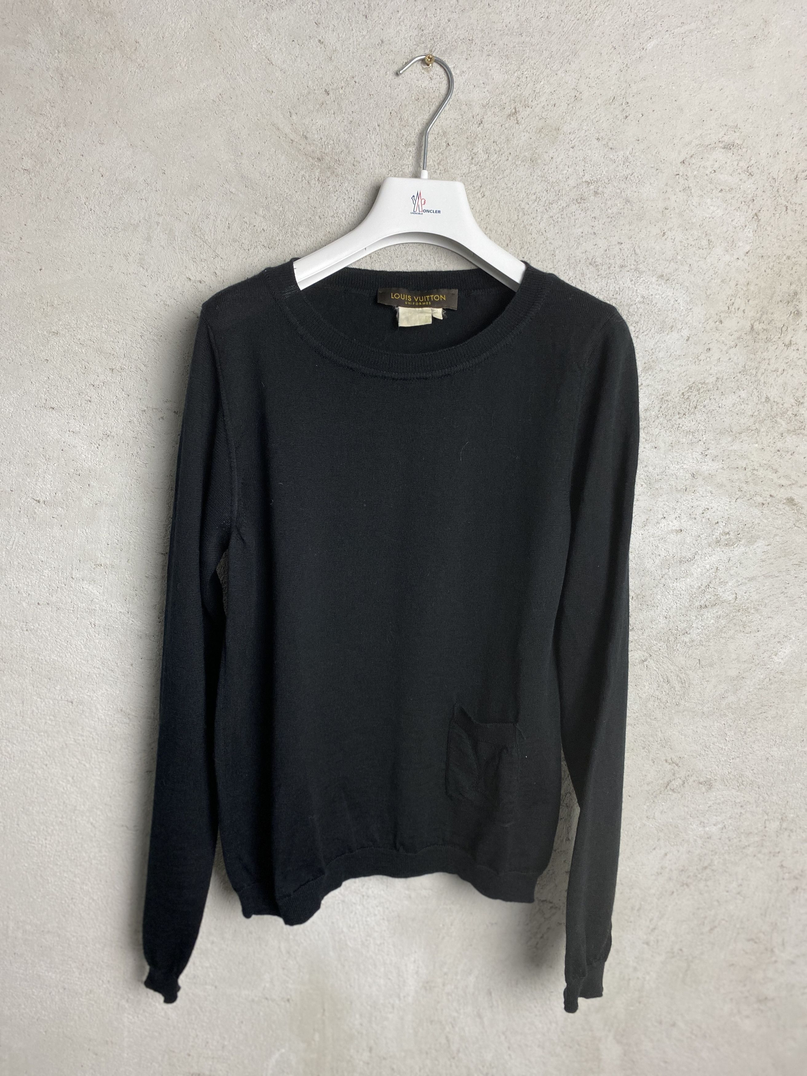 Louis Vuitton Louis Vuitton small logo sweater knitwear Size US S / EU 44-46 / 1 - 1 Thumbnail