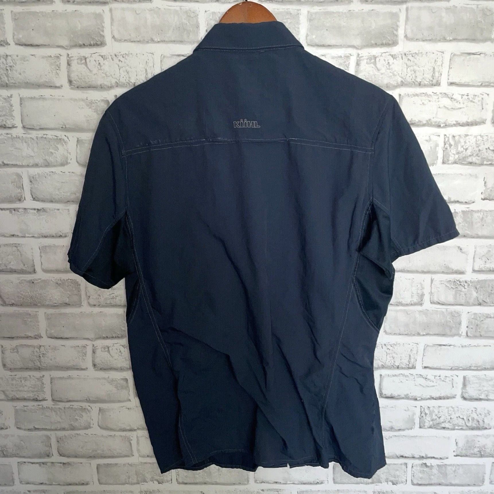 Vintage VINTAGE Kuhl Men’s Athletic Short Sleeve Button-Down Shirt Size M Blue Nylon Casual Size US M / EU 48-50 / 2 - 5 Thumbnail