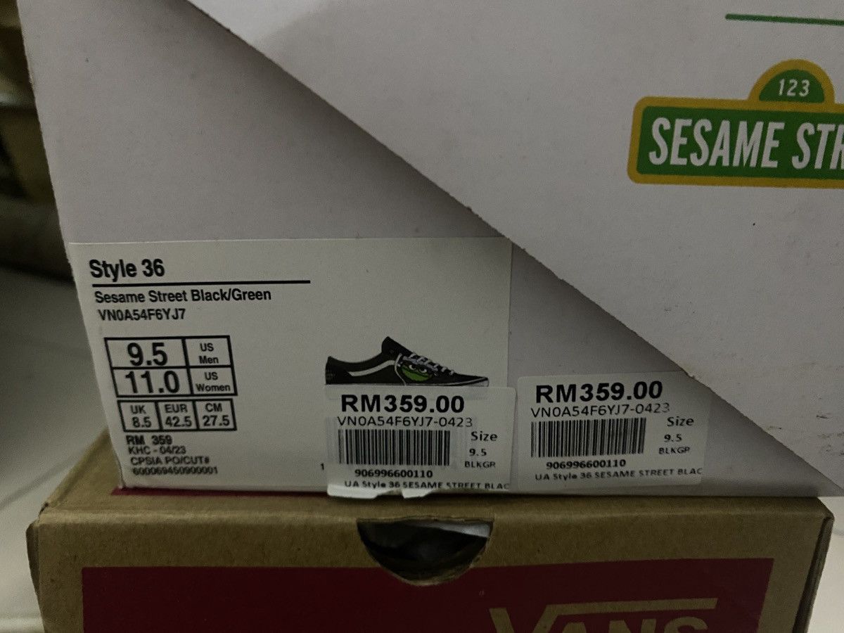 Vans Vans sesame street Size US 9.5 / EU 42-43 - 7 Thumbnail