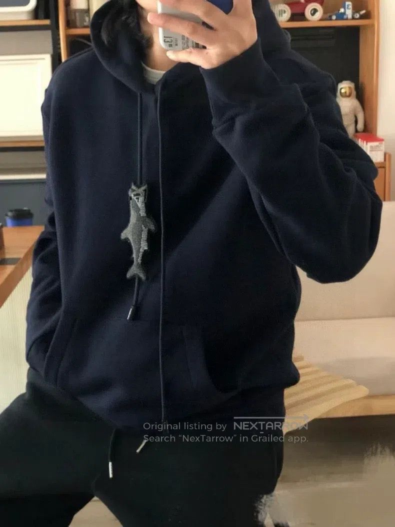 Louis Vuitton Louis Vuitton Navy Blue Beaded Sweatshirt Size US M / EU 48-50 / 2 - 7 Thumbnail