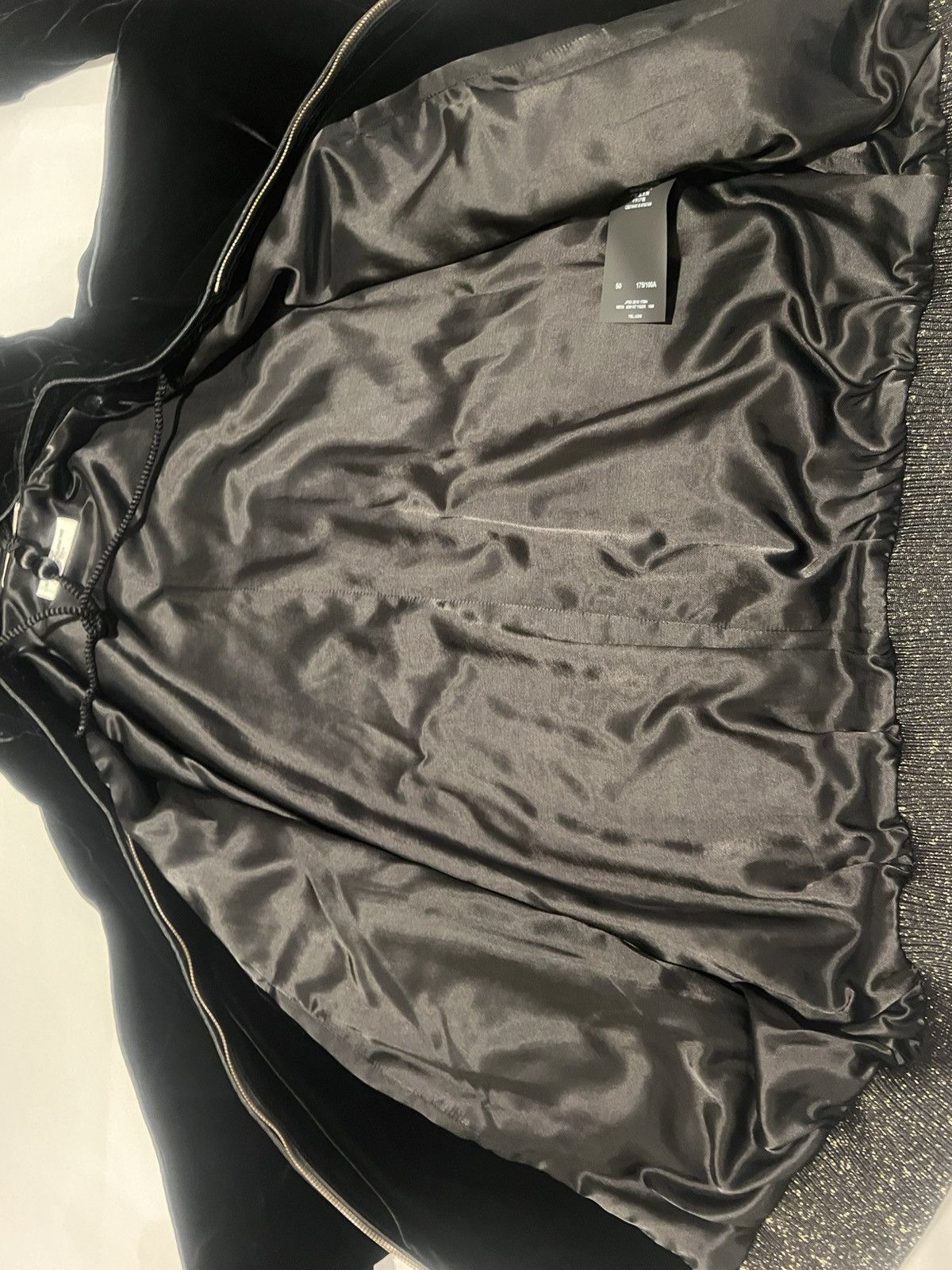 Saint Laurent Paris Saint Laurent velvet hoodie. 50/L. $3290 Size US M / EU 48-50 / 2 - 2 Thumbnail