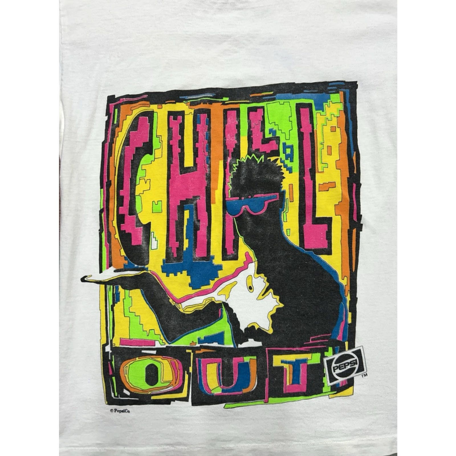 Vintage VINTAGE 80s graphic t shirt Pepsi chill out neon soda drink snack surf medium Mens T-Shirt White M & M Size US M / EU 48-50 / 2 - 2 Thumbnail