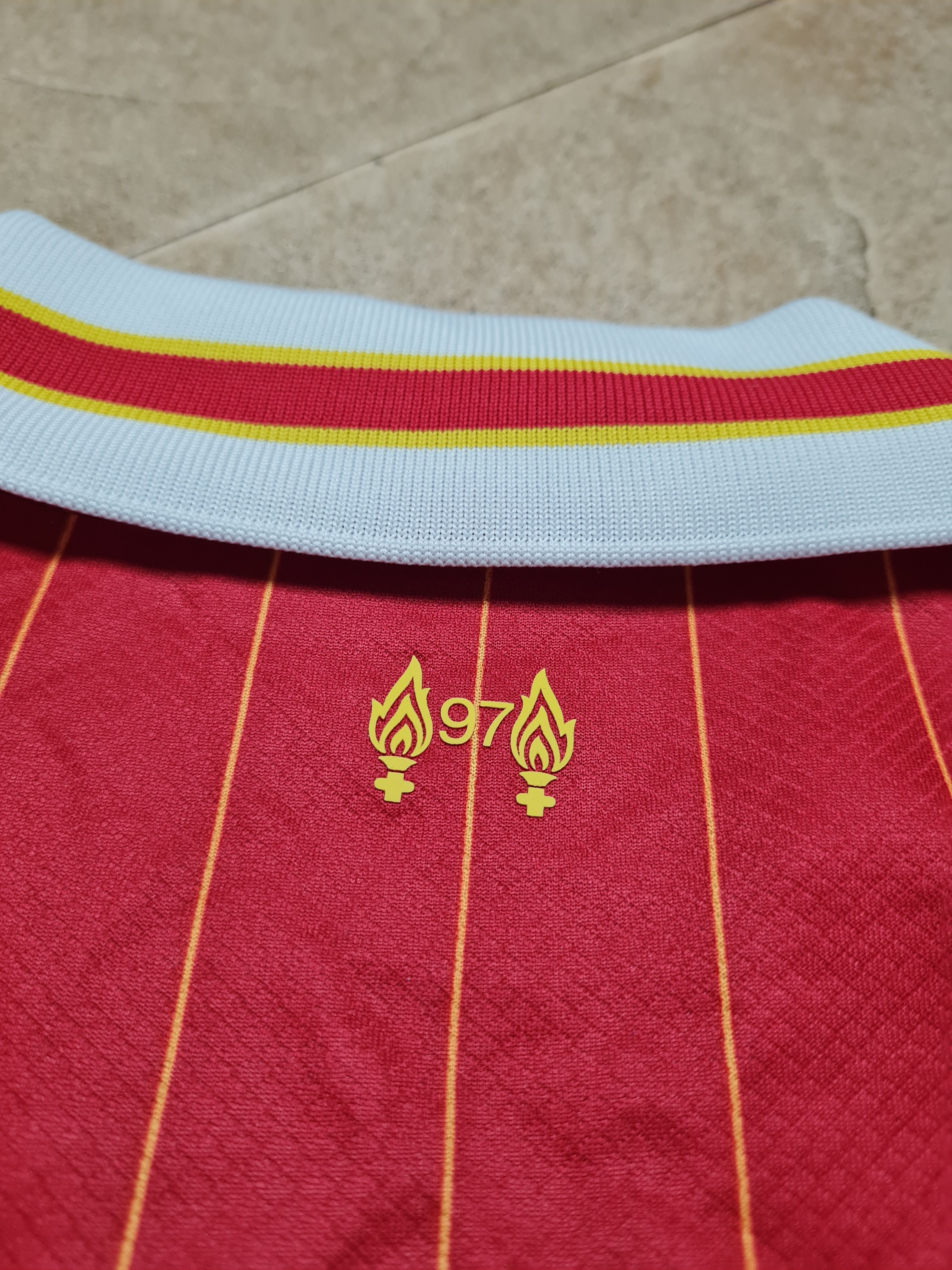 Nike Nike Liverpool 2024/2025 Home Shirt Soccer Red FN9154-688 Size US S / EU 44-46 / 1 - 19 Thumbnail
