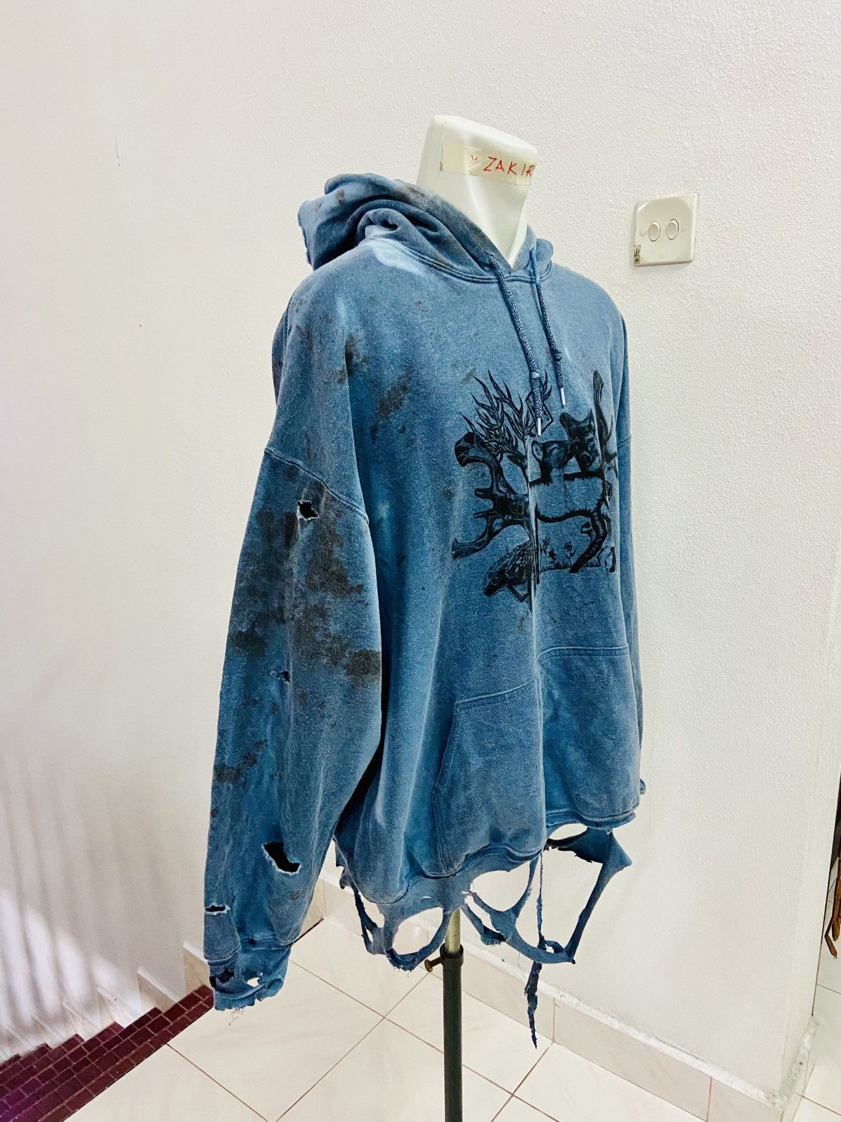 Designer VELVET BRETT WESTFALL DISTRESSED HOODIE Size US S / EU 44-46 / 1 - 4 Thumbnail