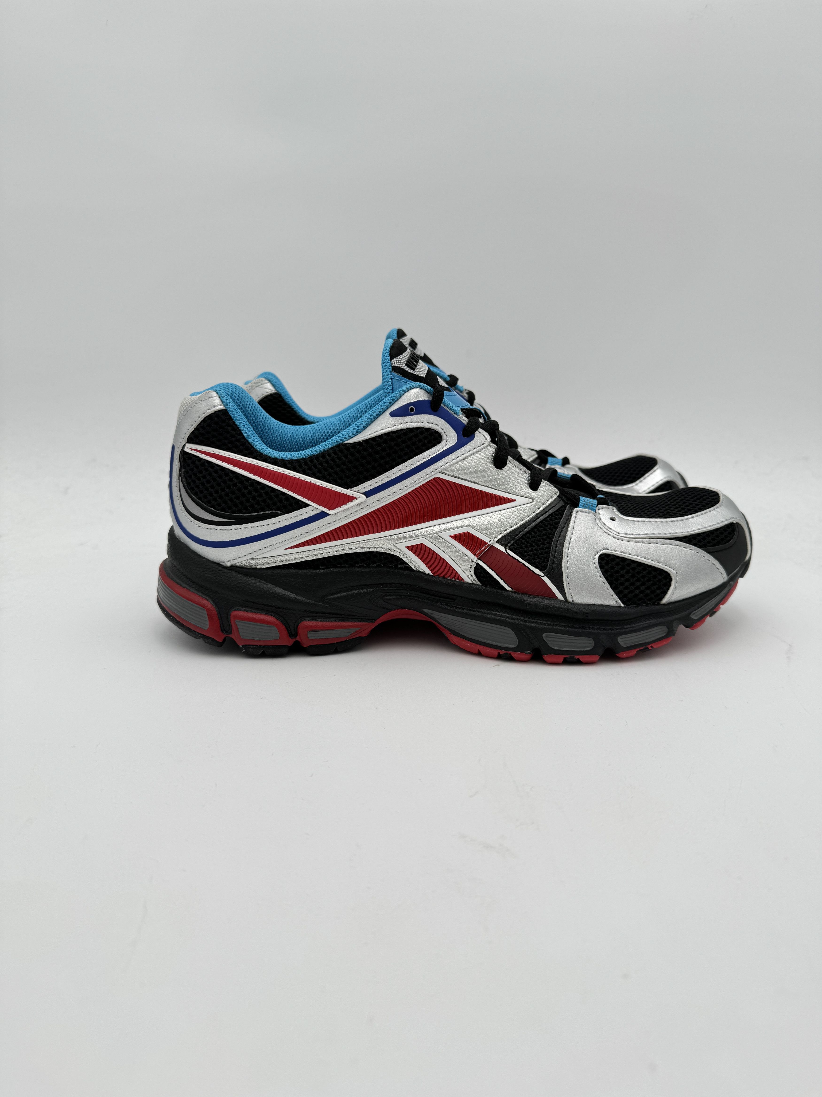 Reebok × Vetements Vetements Reebok Spike Runner 200 Black Silver Red Blue Size US 9 / EU 42 - 2 Thumbnail