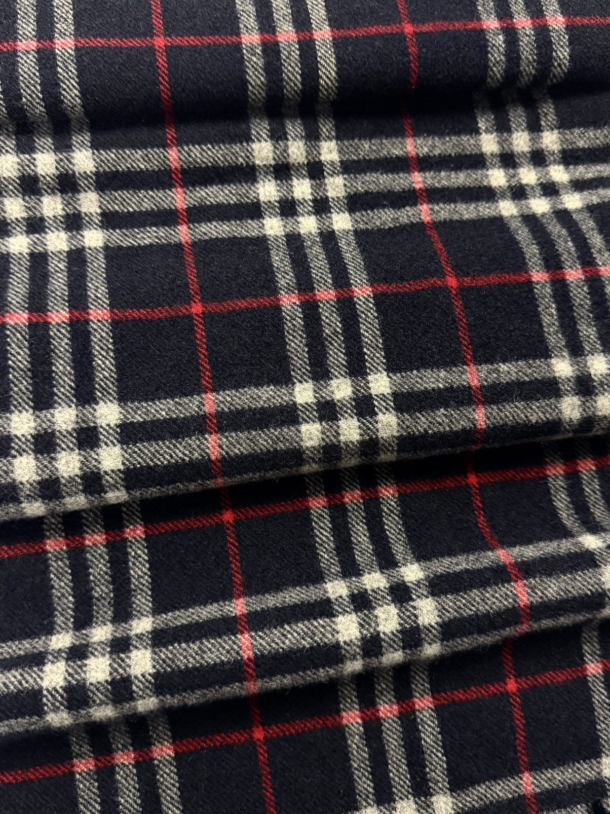 Burberry Burberry London Navy Wool Scarf Check Muffler Vintage Luxury Size ONE SIZE - 8 Thumbnail