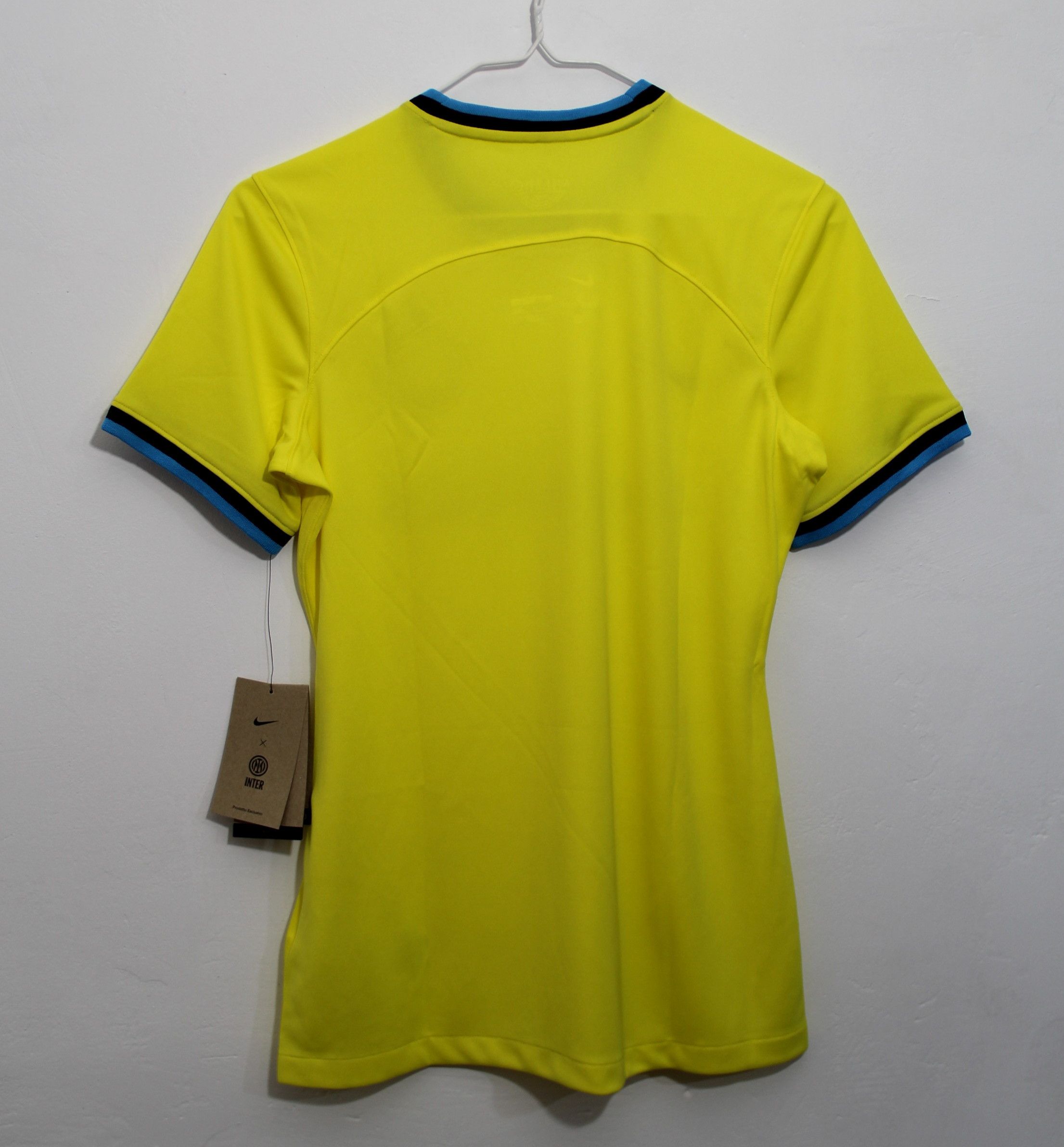 Nike Inter Milan Women's Jersey 2022/23 dn2731-714 size S Size S / US 4 / IT 40 - 9 Thumbnail