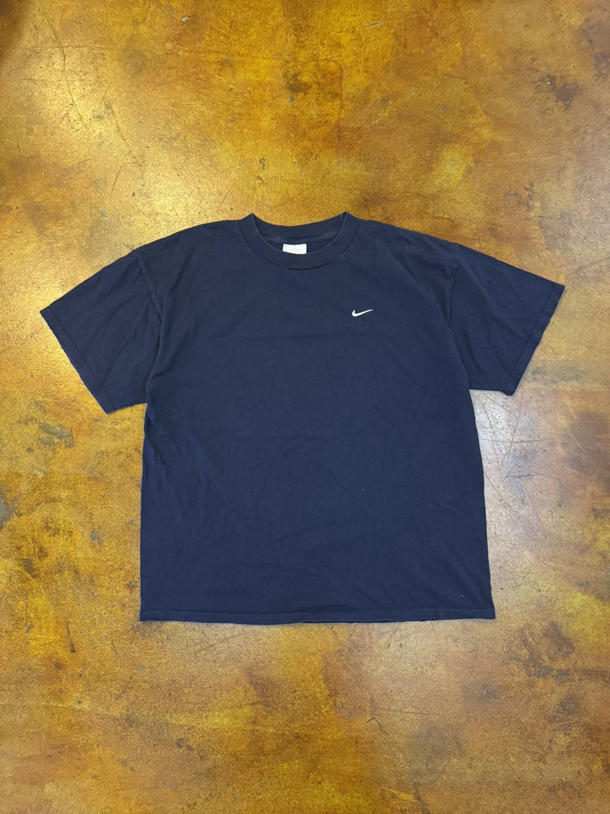 Nike Vintage Nike Miniswoosh 00's T-shirt Size US XL / EU 56 / 4 - 1 Thumbnail