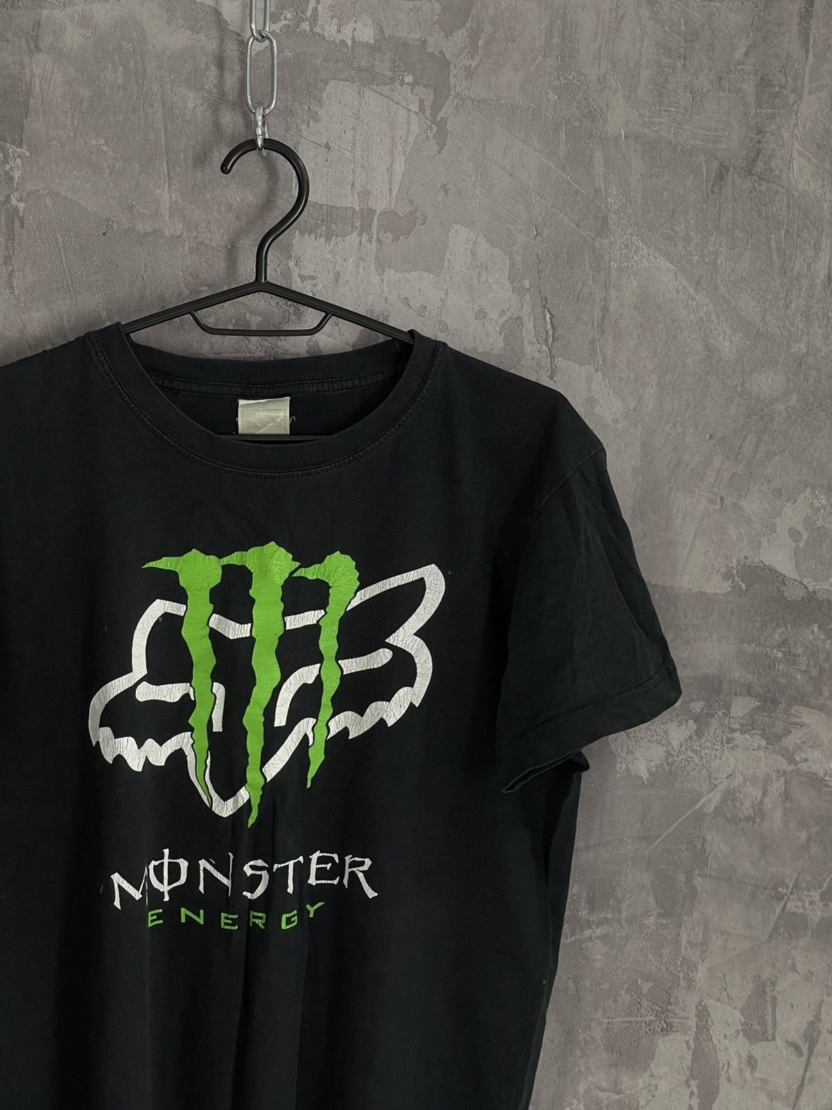 Vintage Monster Energy Vintage Y2K Faded t-shirt Size US M / EU 48-50 / 2 - 4 Thumbnail