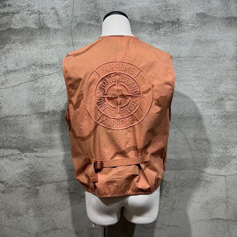 Supreme x Stone Island 19SS Camo Cargo Vest