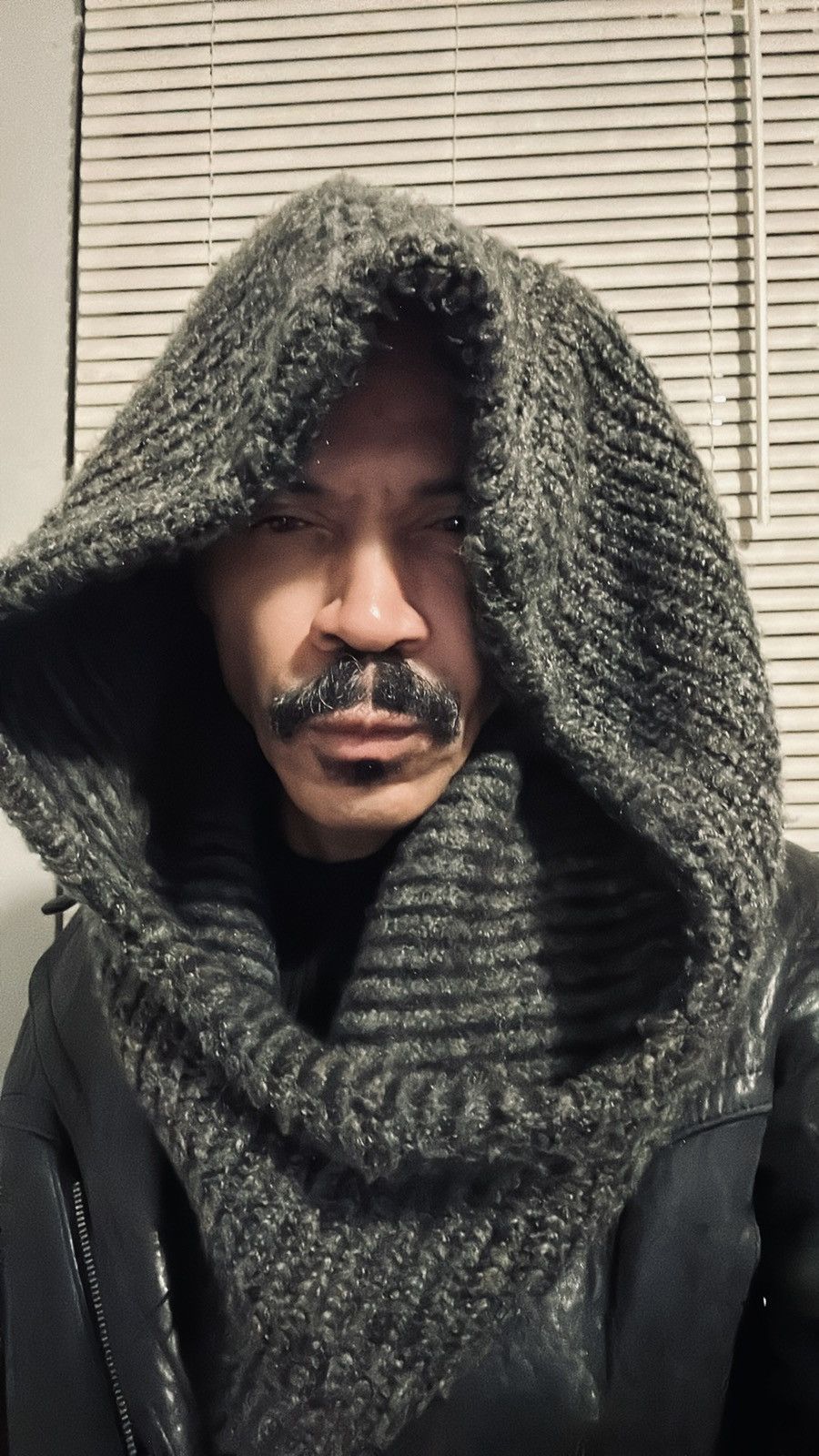Zara Zara Man Dark Gray Knit Hood Scarf Size ONE SIZE - 1 Thumbnail