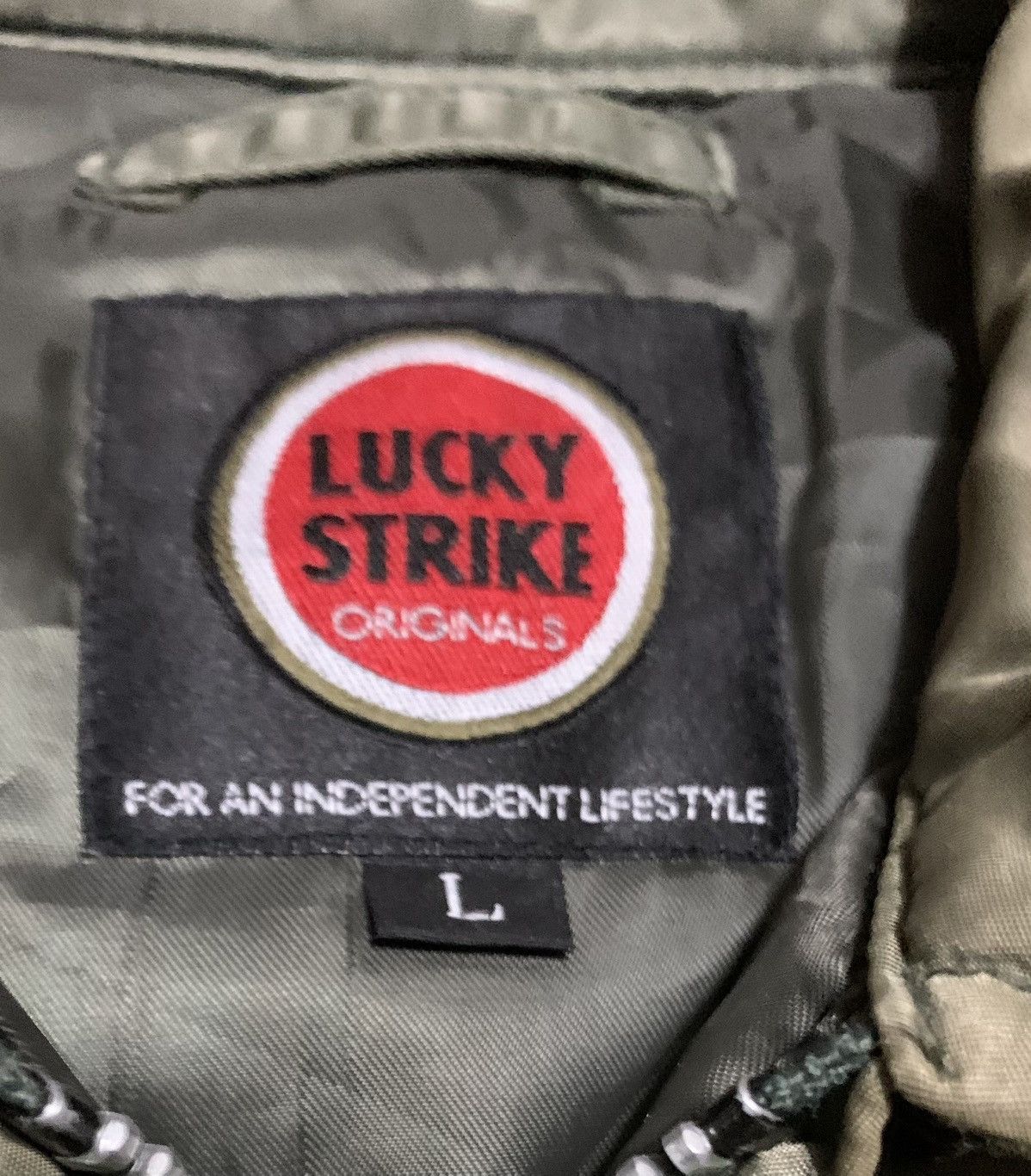 Vintage Trashed Vintage 90s Lucky Strike Bomber Jacket Sun Faded Size US L / EU 52-54 / 3 - 7 Thumbnail