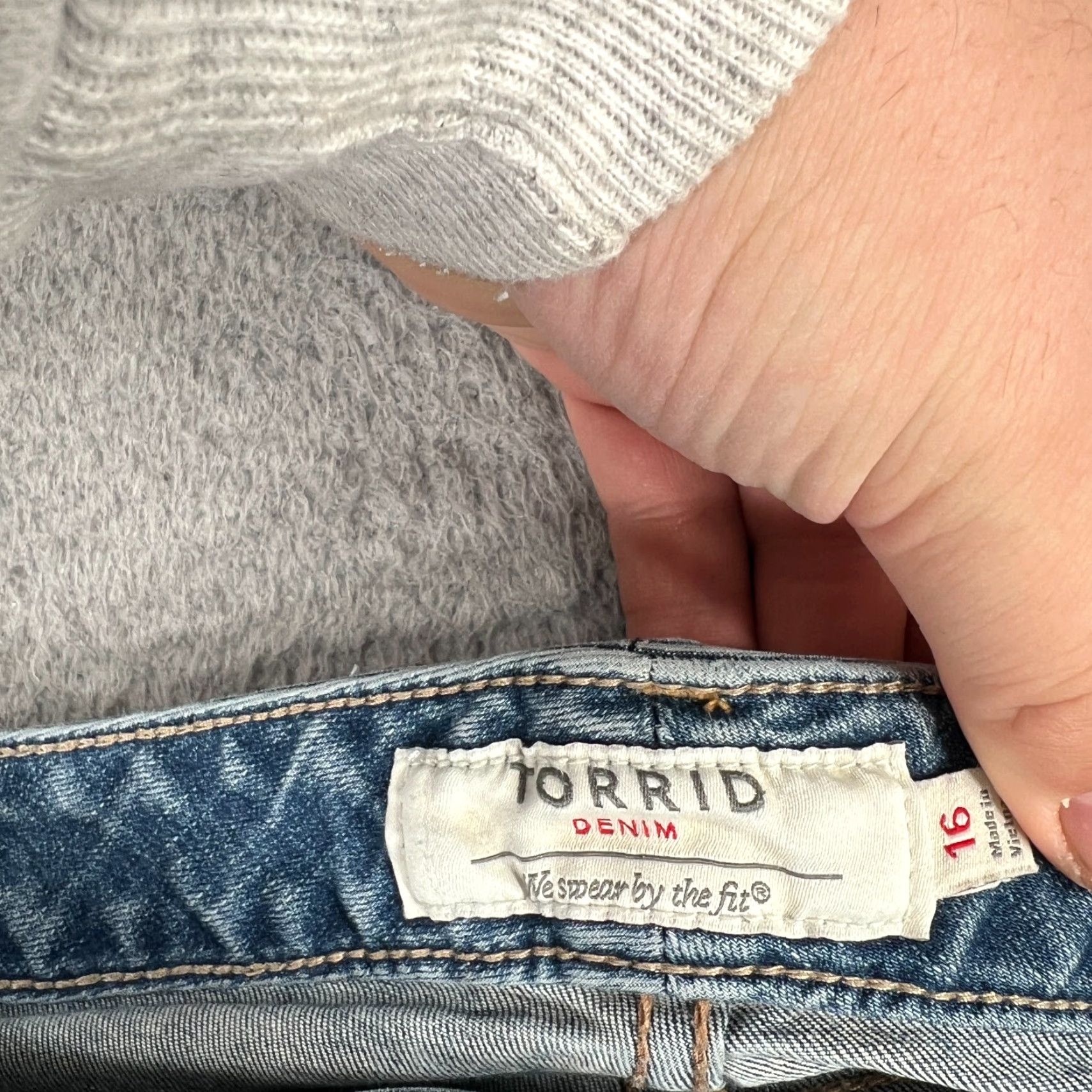 Torrid VINTAGE Torrid Boyfriend Fit Jeans Women Size 16 Plus High Rise 90s Blue Denim Size 38" / US 16 / IT 52 - 5 Thumbnail