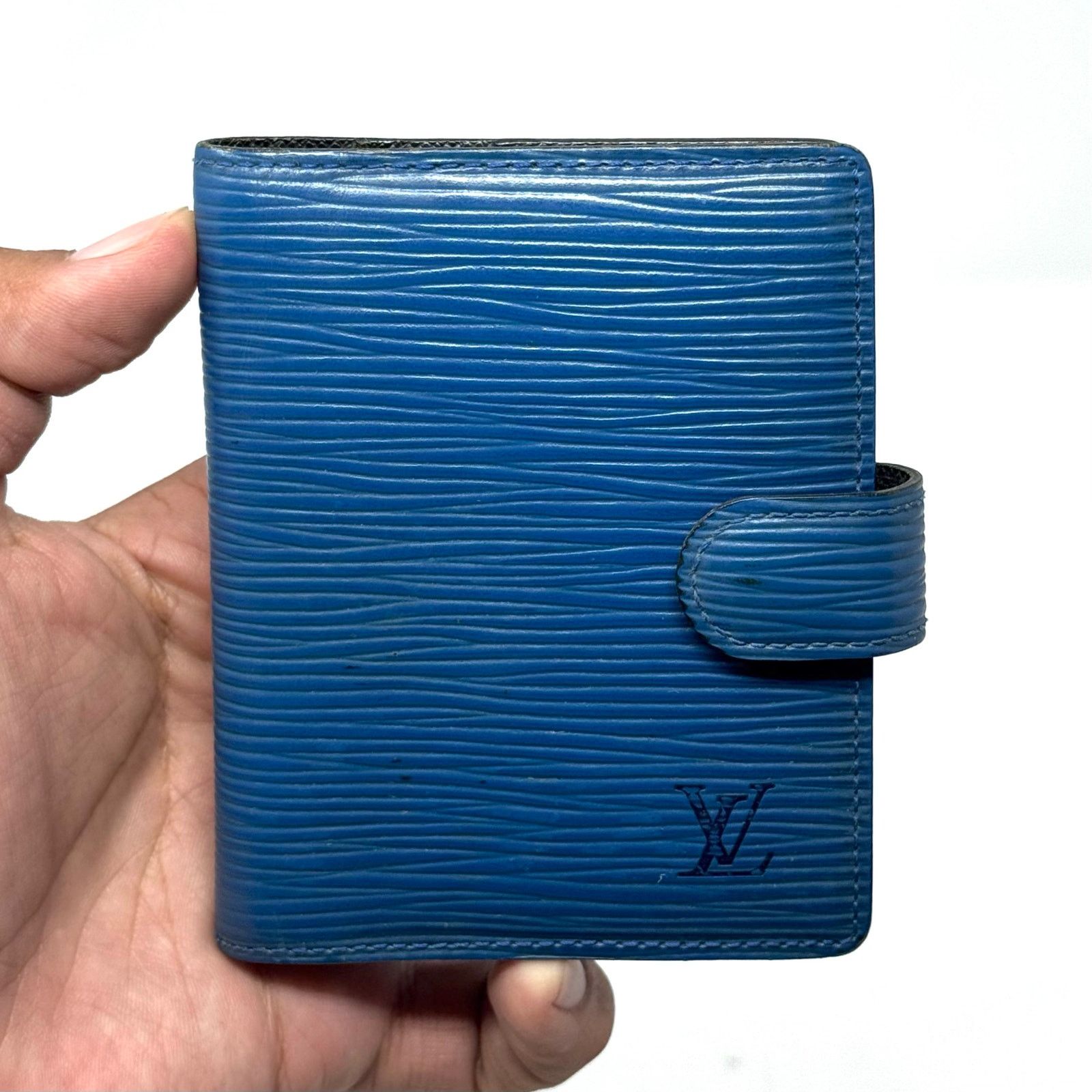 Louis Vuitton Louis Vuitton Epi Buckle Wallet Size ONE SIZE - 4 Thumbnail