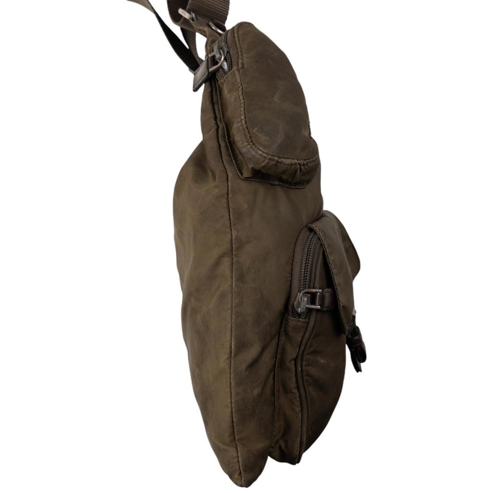 Prada Vintage Prada Cargo Crossbody Bag Size ONE SIZE - 4 Thumbnail