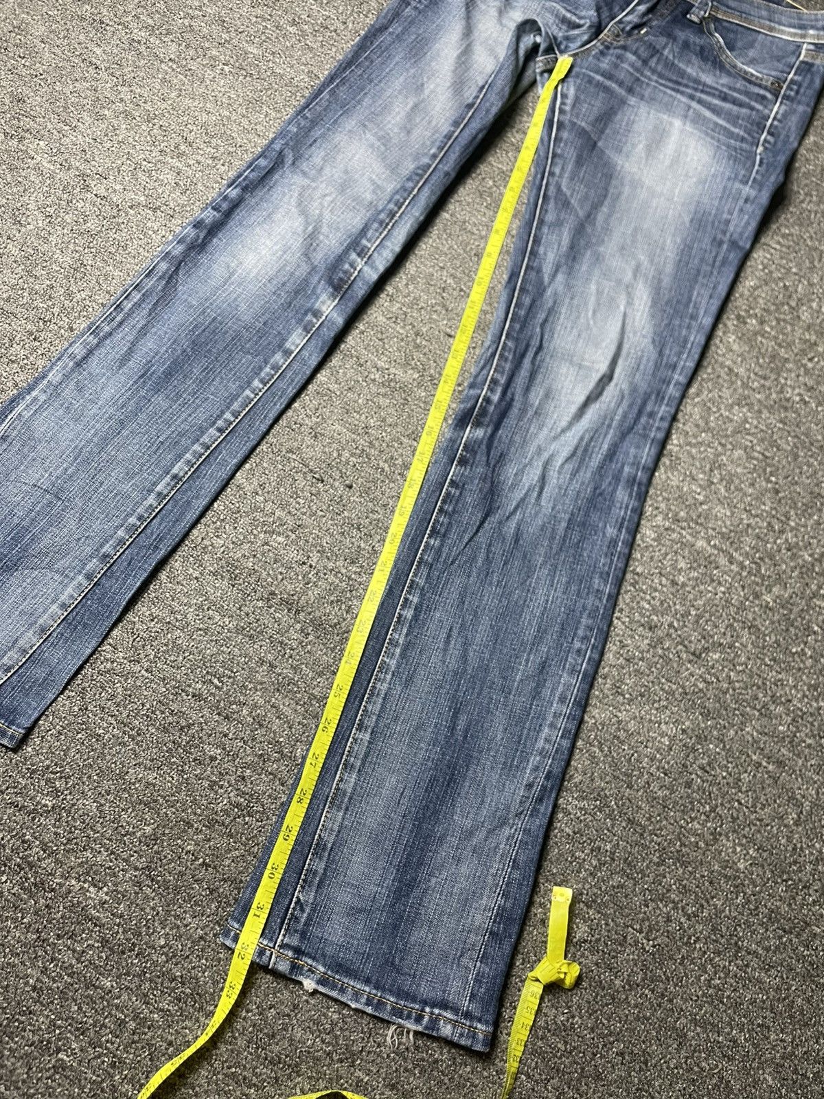 Japanese Brand × Uniqlo × Vintage UNIQLO Brand Slim Fit Denim Jeans (91) Size 28" / US 6 / IT 42 - 6 Thumbnail