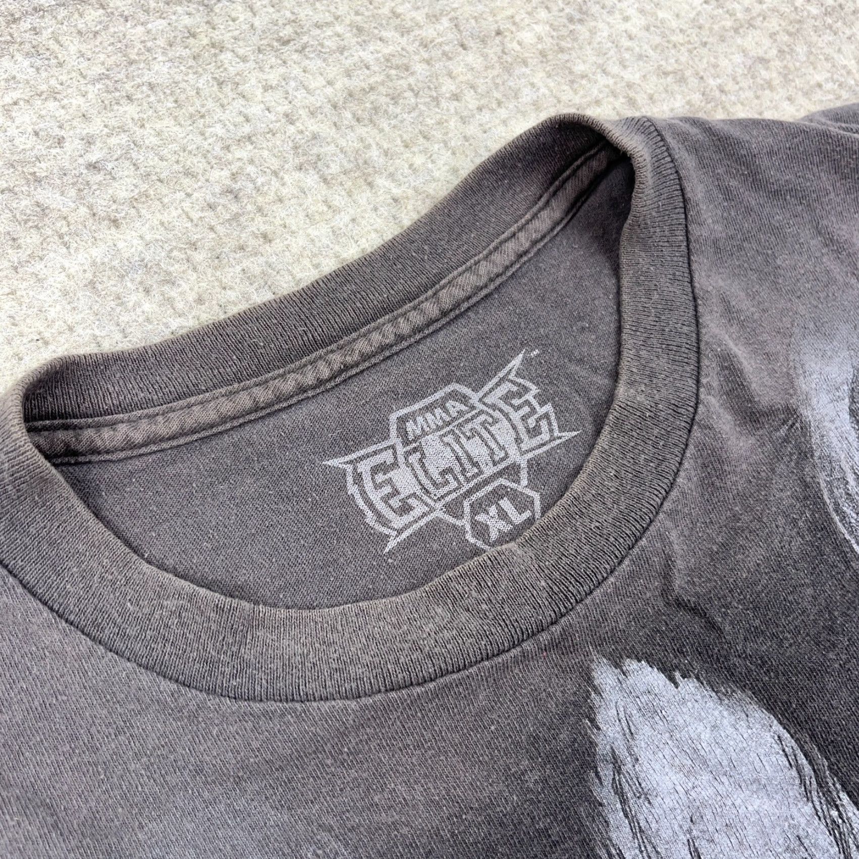 Vintage Vintage MMA Elite Shirt Men XL Gray Skull Eagle Crow Wings Grunge Goth Adult MMA Elite Shirt Men XL Gray Skull Eagle Crow Wings Grunge Goth B Size US XL / EU 56 / 4 - 3 Thumbnail