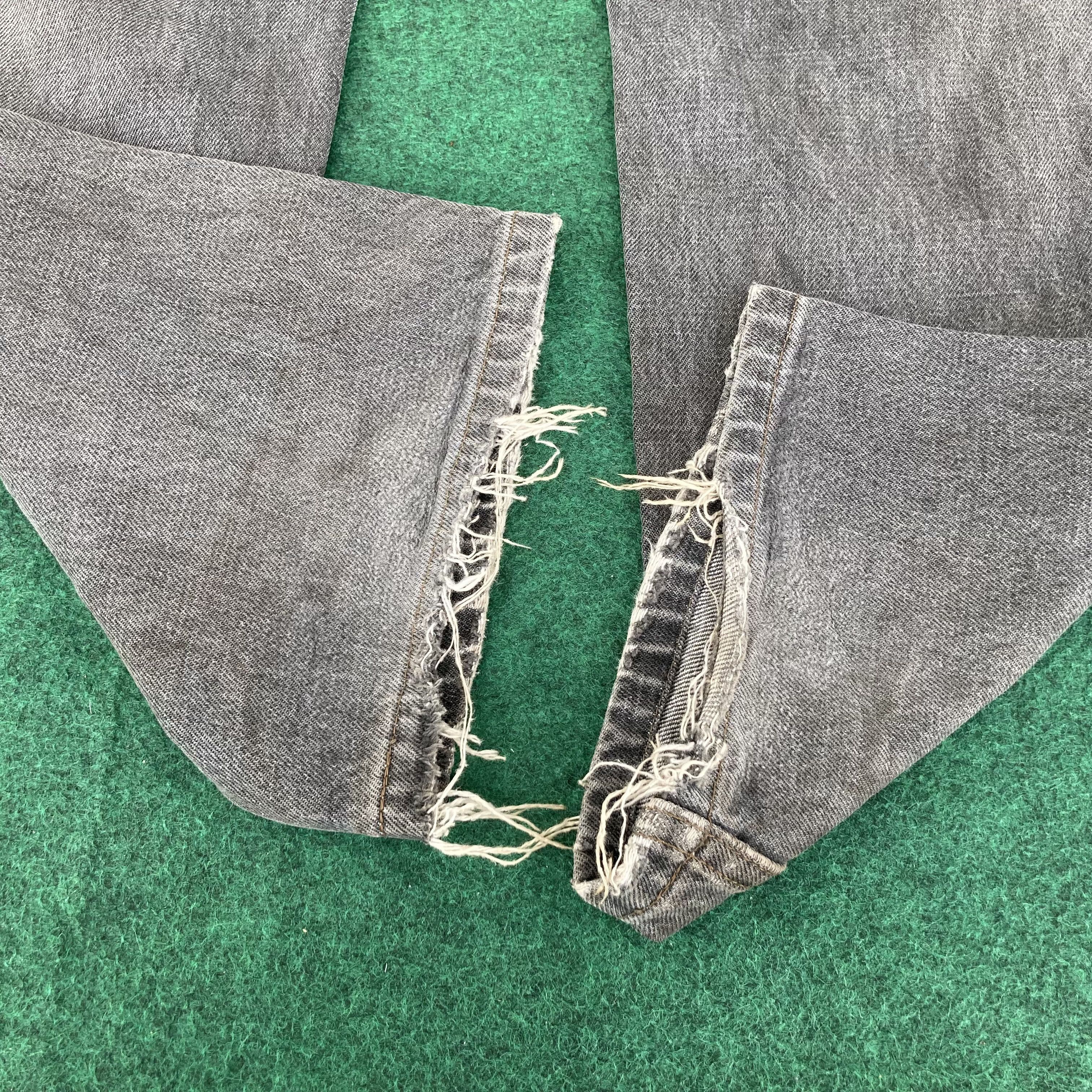 Levi's × Vintage Vtg Levis 501 Distressed Ripped Punk Grunge Black Jeans Size US 31 - 11 Thumbnail