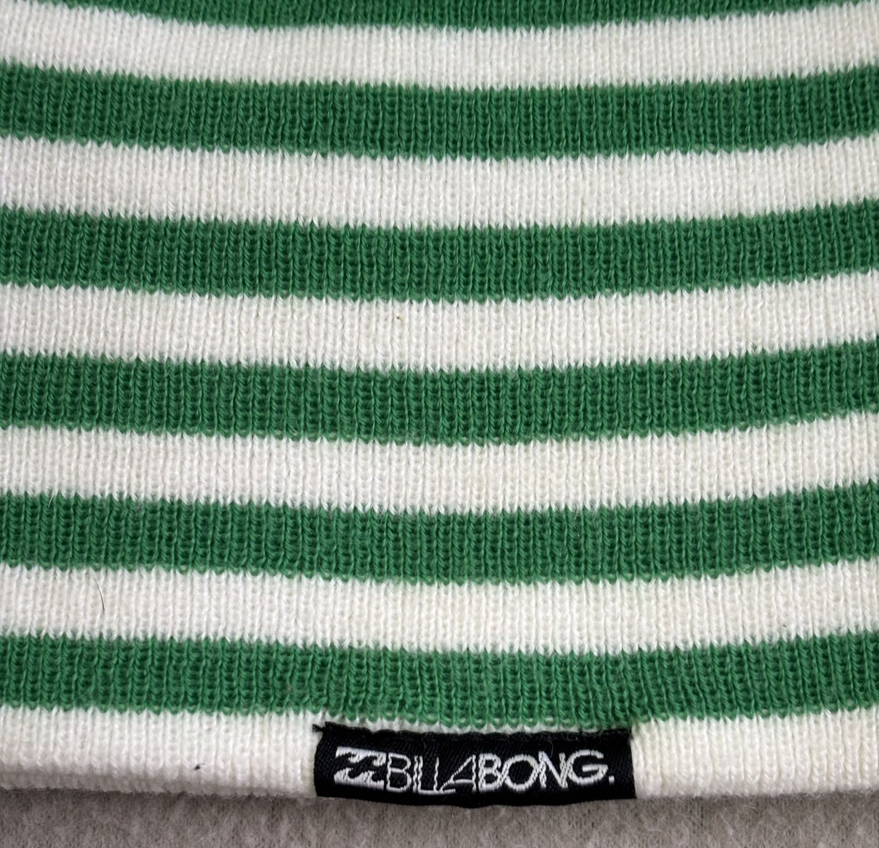 Billabong BillaBong winter hat white green size. Universal Size ONE SIZE - 4 Thumbnail