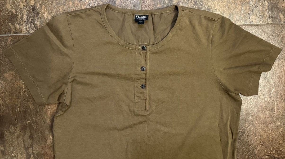 Filson Filson Women’s 3 Button Short Sleeve Henley Dark Tan Peru M Size M / US 6-8 / IT 42-44 - 3 Thumbnail