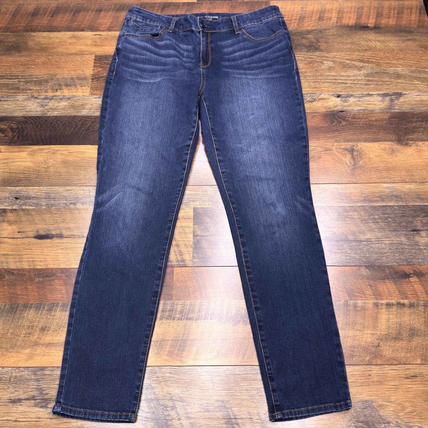 Vintage Chicos Womens Jegging Chicos Platinum Jegging Mid Rise Stretch Jeans 1 Blue Denim Fashion City Logo 28in Inseam Wool? Size 25" / US 0 / IT 36 - 2 Thumbnail