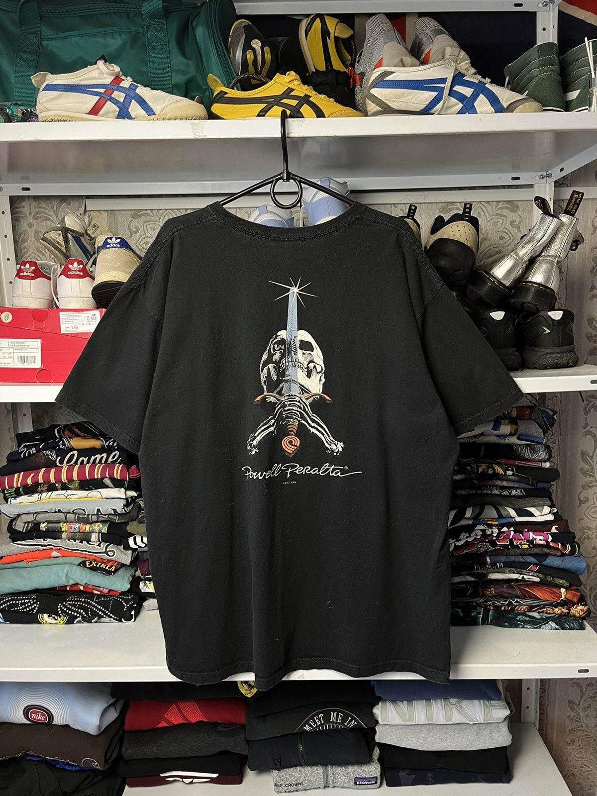 Powell Peralta 2005 Powell Peralta Skateboards T-Shirt Fading Distressed Size US XL / EU 56 / 4 - 1 Thumbnail
