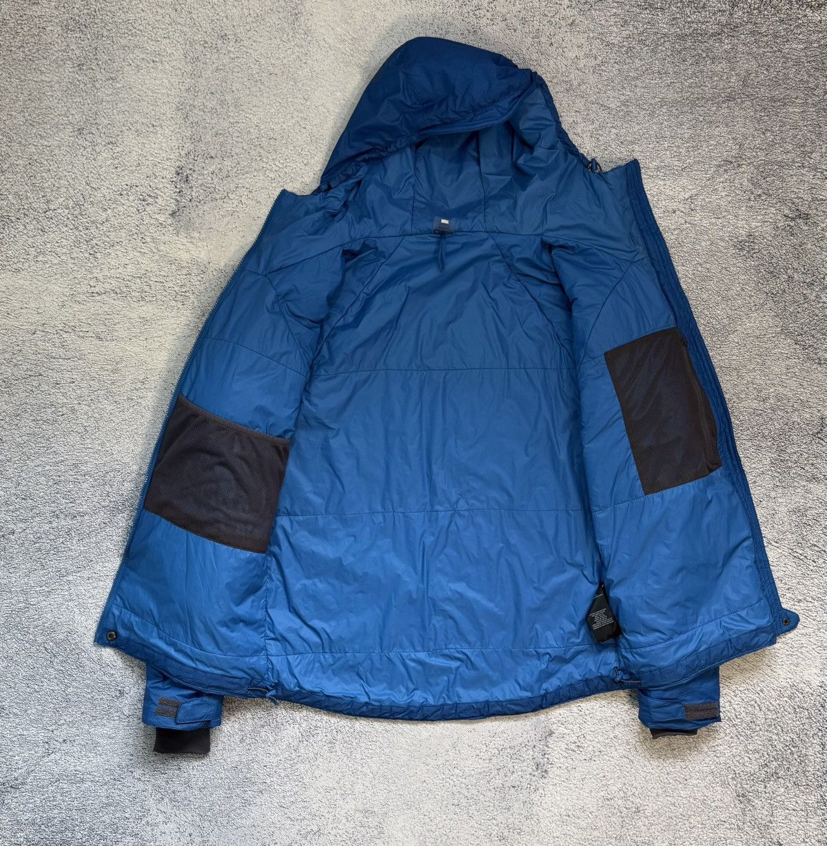 Other UK Men OEX Insulated Outdoor Jacket M Hiking Shell UK Blue Size US M / EU 48-50 / 2 - 12 Thumbnail