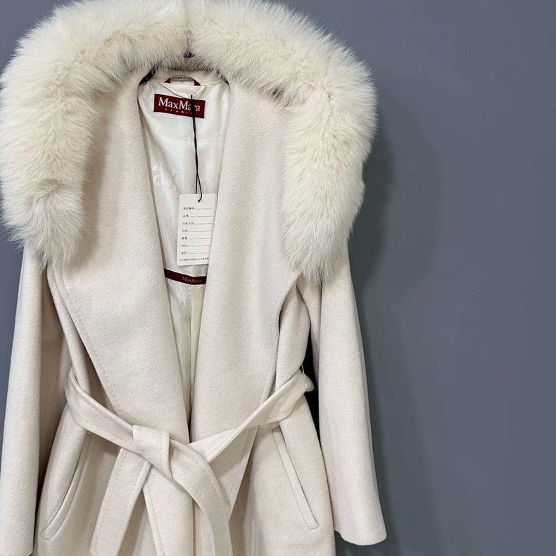 Max Mara Max Mara Long Fur Collar Bathrobe Coat Size M / US 6-8 / IT 42-44 - 2 Thumbnail