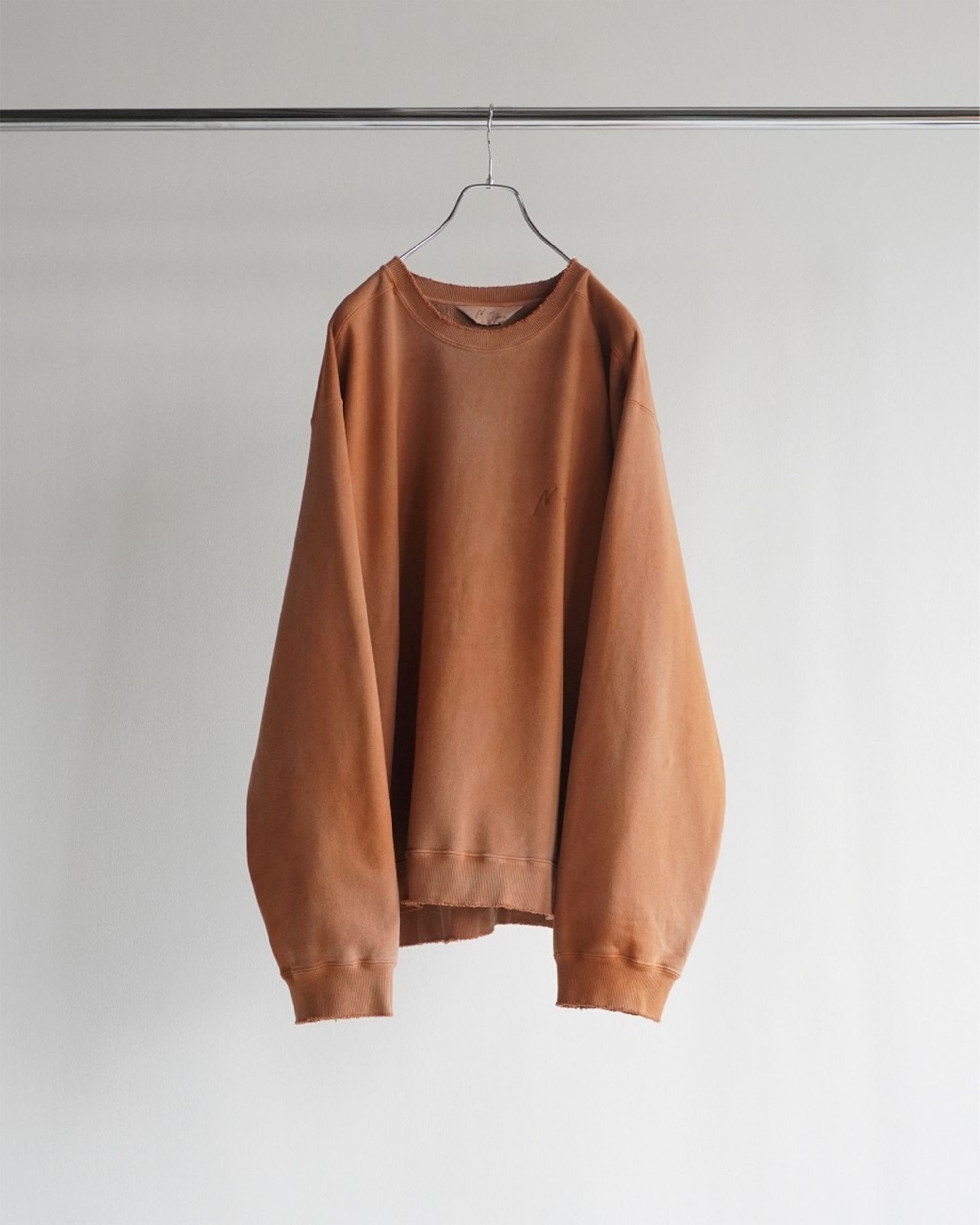 ANCELLM EMBROIDERY UNEVEN OVER SWEAT SHIRT (TERRACOTTA)