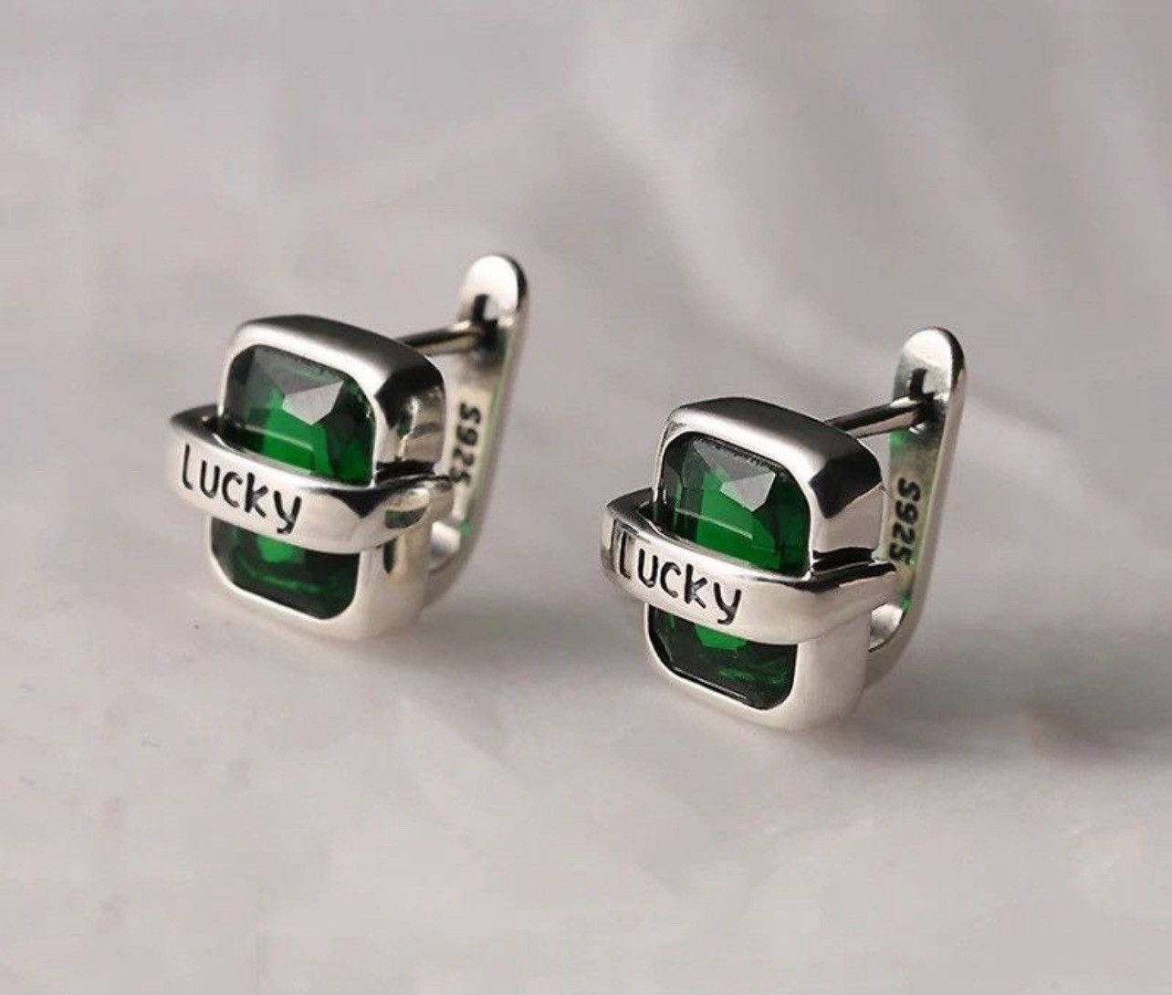 Jewelry Lucky Pendant Necklace Size ONE SIZE - 1 Thumbnail