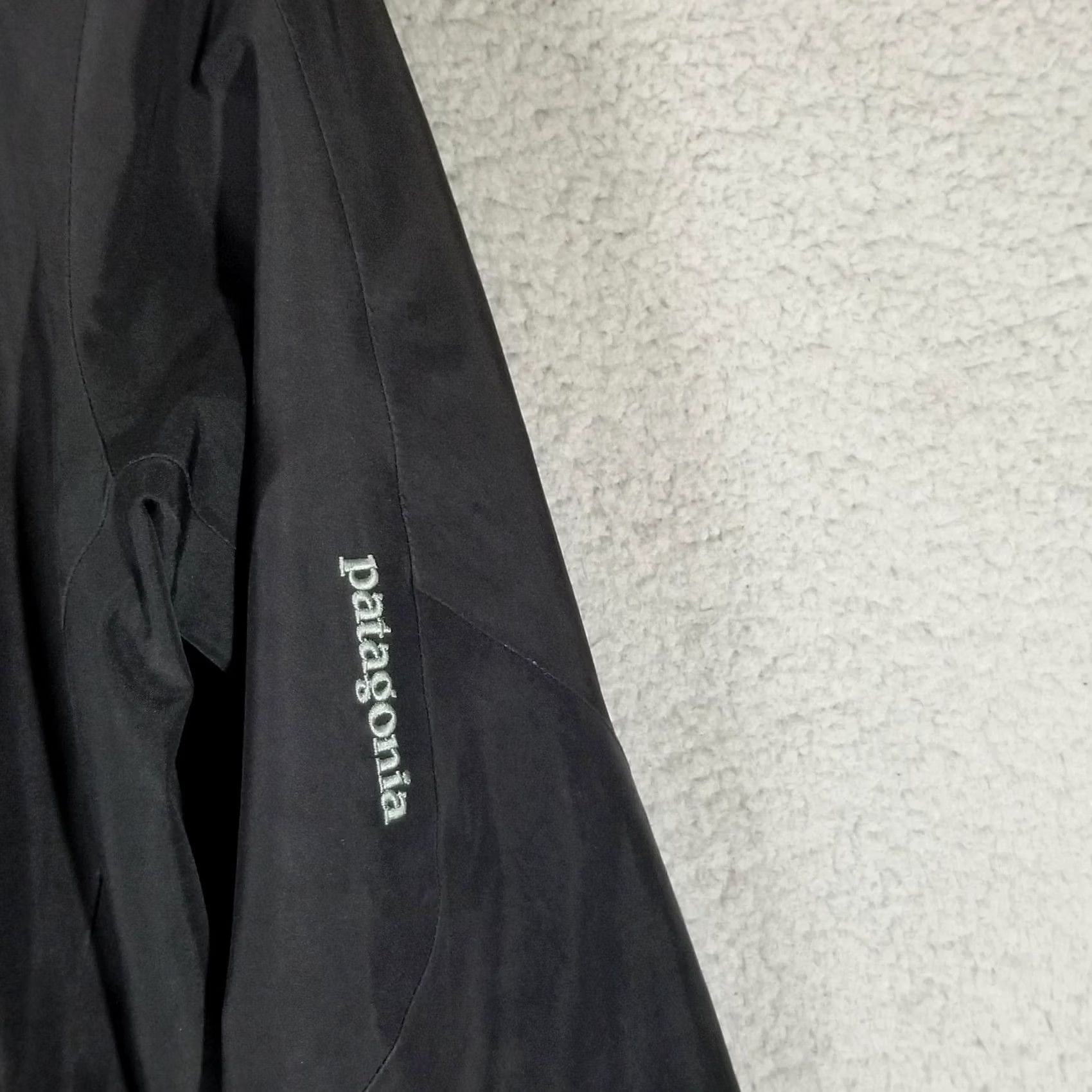 Patagonia Patagonia Powder Bowl Jacket Womens Large Black Solid Zip Insulated Parka Outdoor Ski Fall Winter Casual Travel Regular Mid-Length Size L / US 10 / IT 46 - 5 Thumbnail