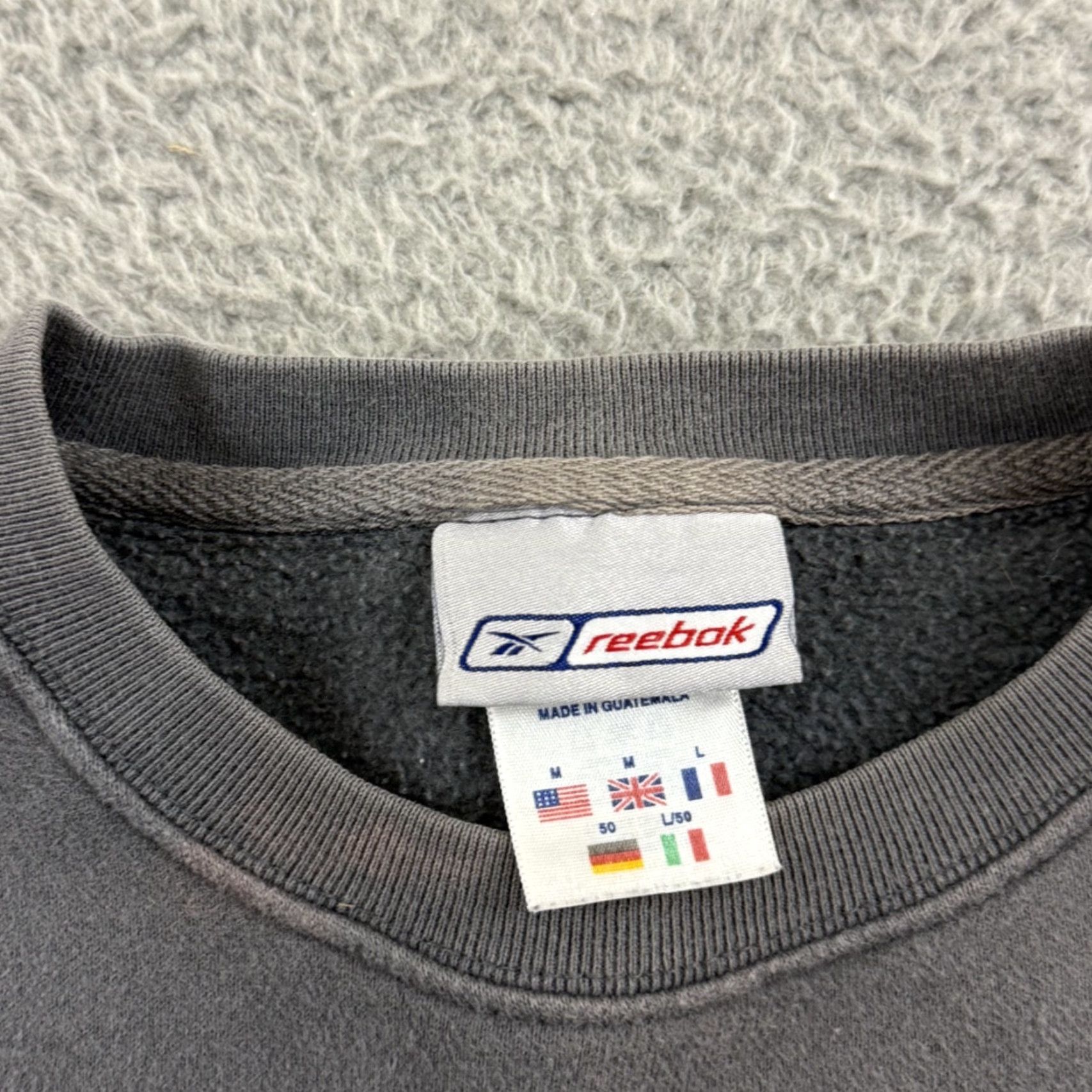 Reebok VINTAGE Reebok Sweatshirt Mens M Gray Logo Pullover Hooded Pockets 90s Retro Streetwear Size US M / EU 48-50 / 2 - 6 Thumbnail