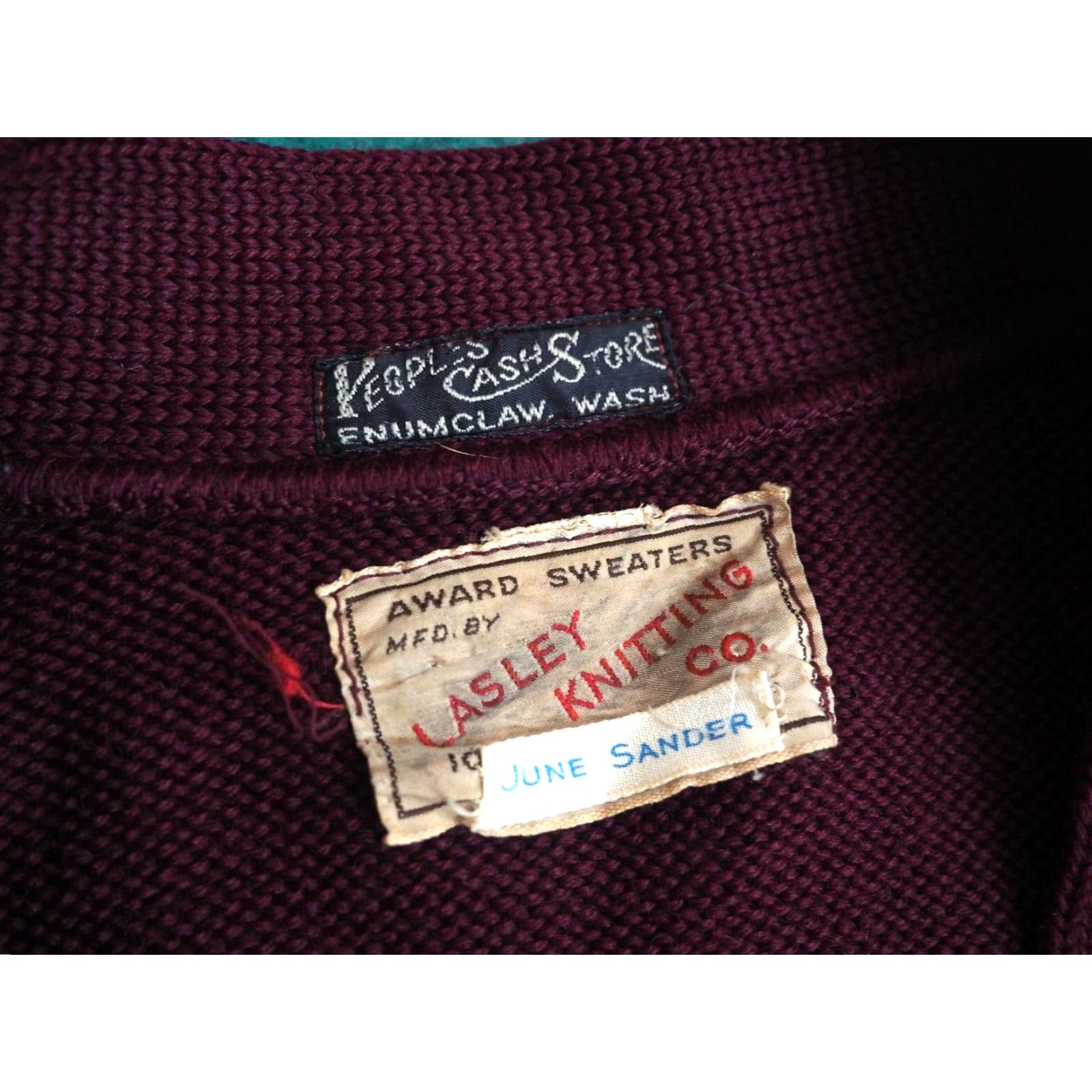 Vintage VTG Lasley 40s 60s Letterman Sweater Red Wool Seattle Maroon S Knit Classic Look Mens Size US S / EU 44-46 / 1 - 4 Thumbnail