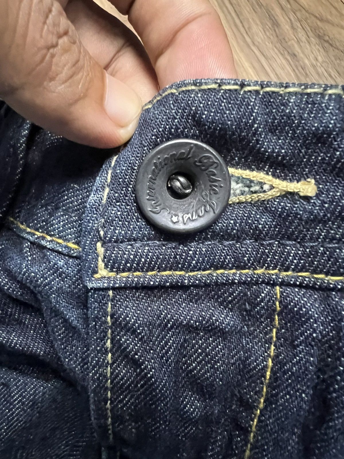 If Six Was Nine Vintage UJ JEANS Bootcut/Straight DarkWash Ripped Denim (43) Size US 28 / EU 44 - 9 Thumbnail