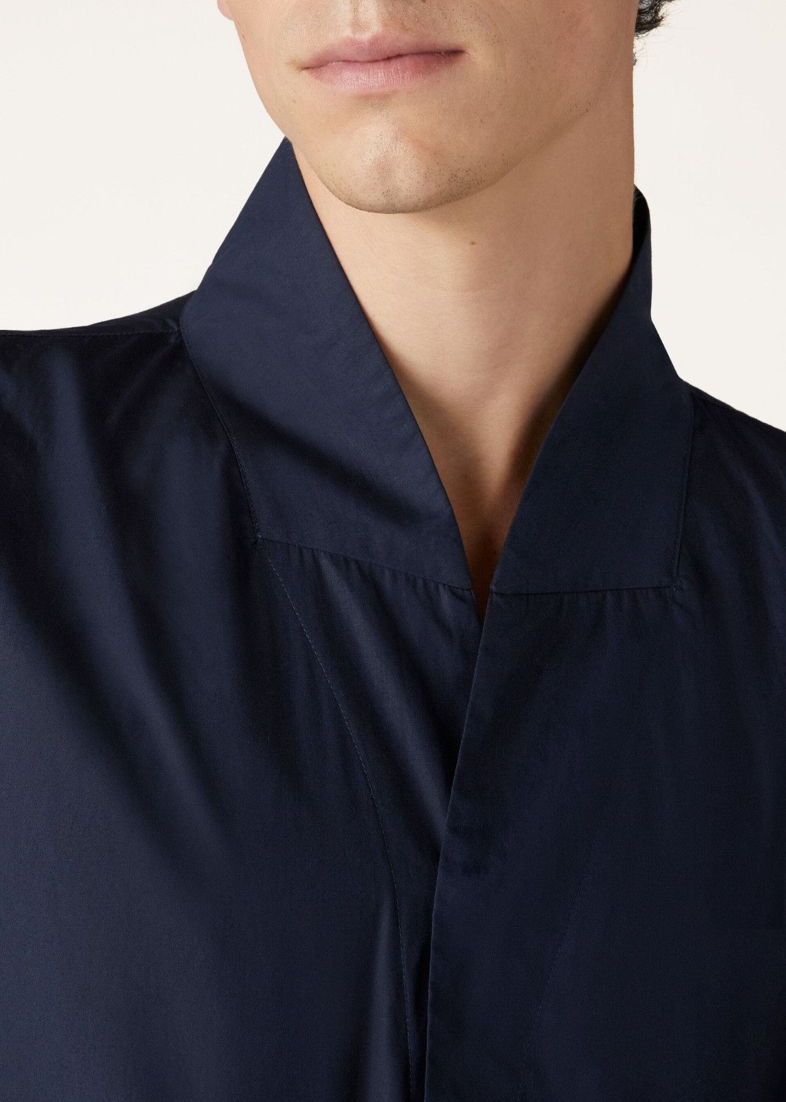 Loro Piana o1srvl11e0325 FAO0379 Cotton Shirt in Navy Blue Size US S / EU 44-46 / 1 - 6 Thumbnail