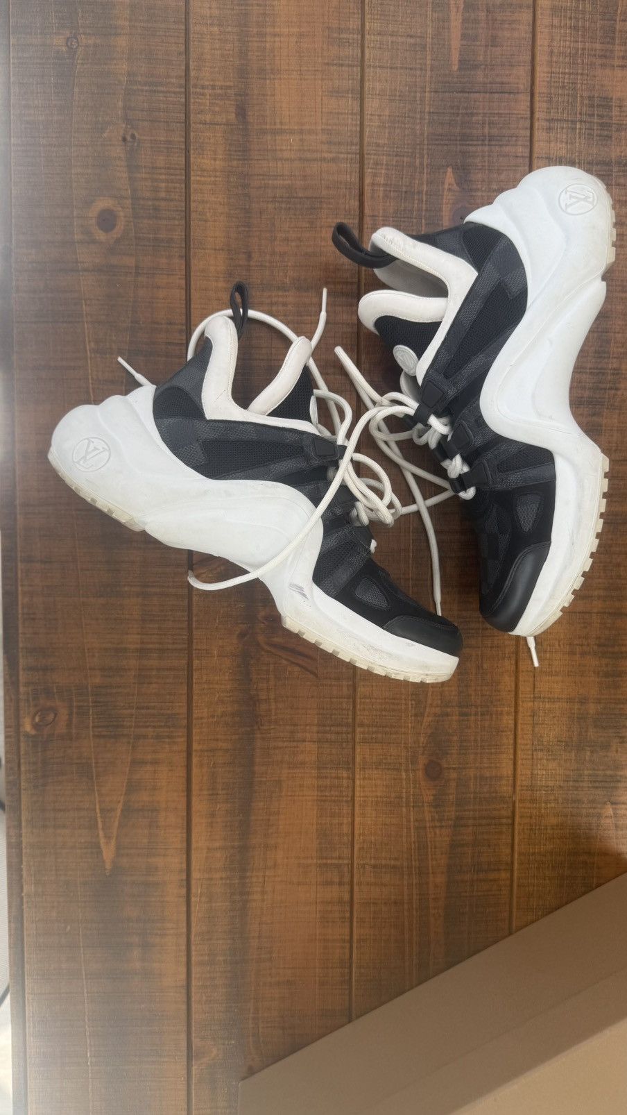 Louis Vuitton Louis Vuitton Sneakers Size US 8 / IT 38 - 2 Thumbnail
