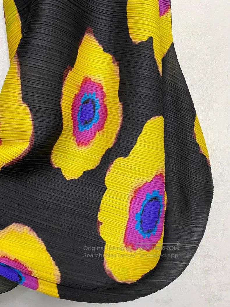 Issey Miyake Issey Miyake Sunflower Tank Dress Size L / US 10 / IT 46 - 2 Thumbnail
